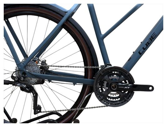 Produit reconditionné . Cube Kathmandu SL SHIMANO XT 2022 . Vélo trekking . Cube . très bon état