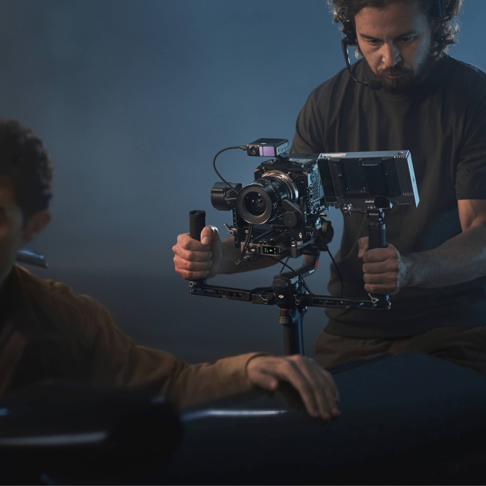 DJI - RS 4 Pro - Stabilizer