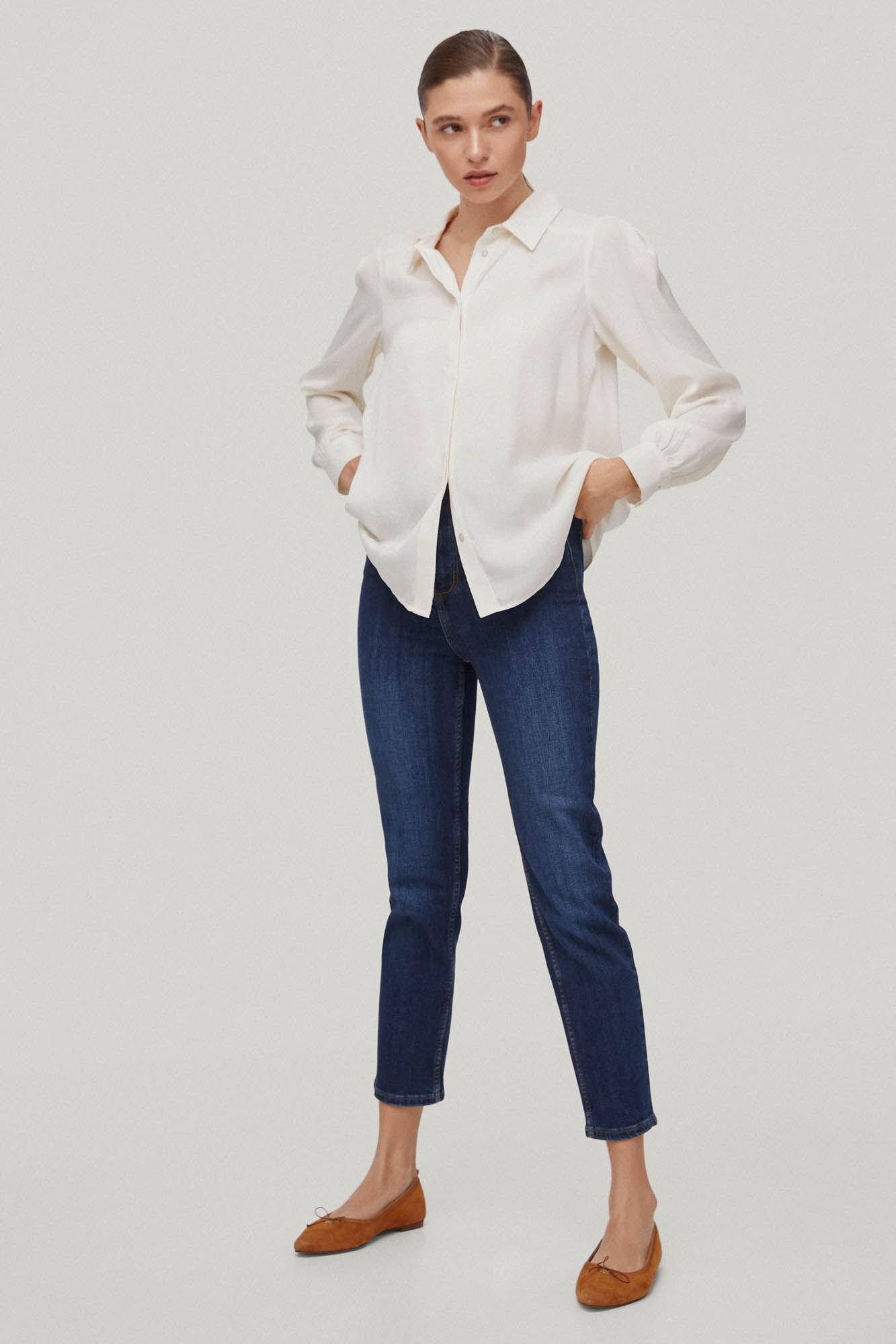 Blusa camisa de cetim - Bege