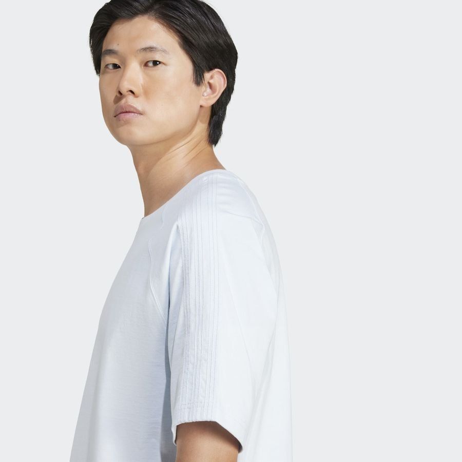 Adidas Original T-shirt Premium Essentials