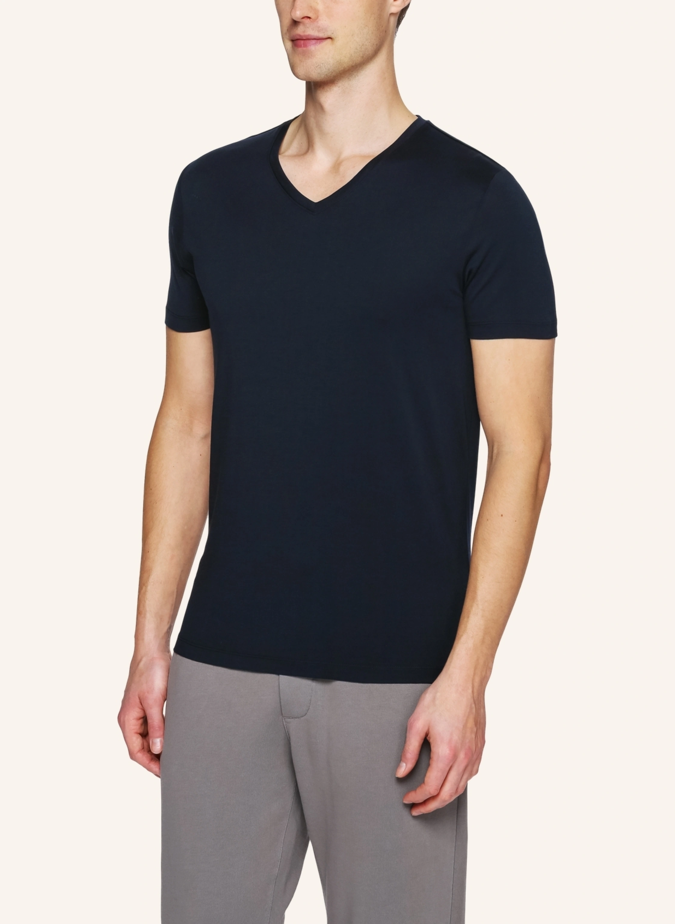 TRUSTED HANDWORK V Neck 1/2-Sleeve T-Shirt