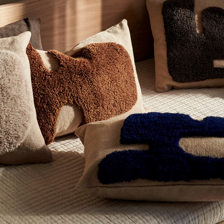 Ferm Living - Lay Kissen 50 x 50 cm, sand / dunkelbraun