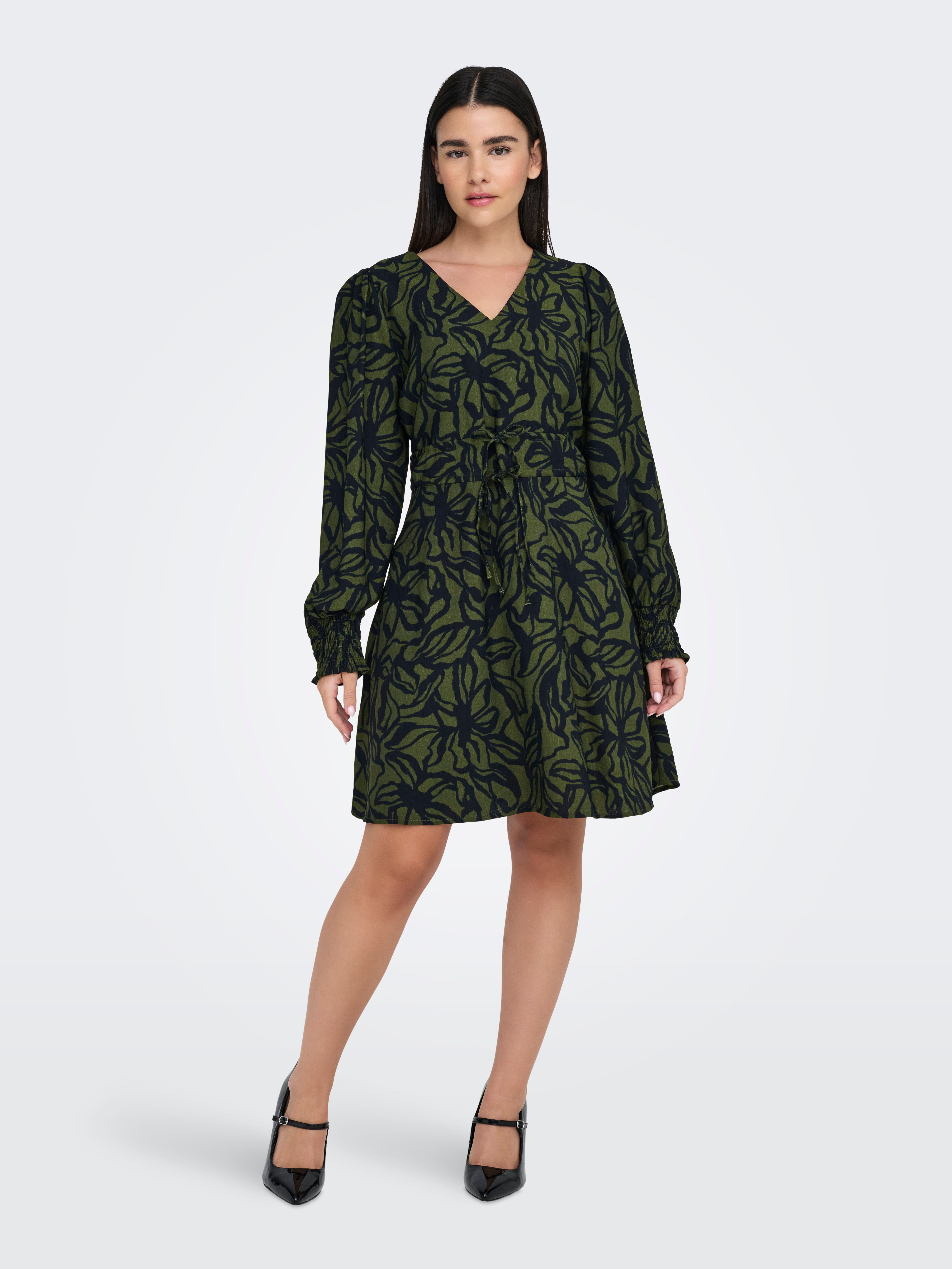 ONLTHARA Kurzes Kleid Rifle Green
