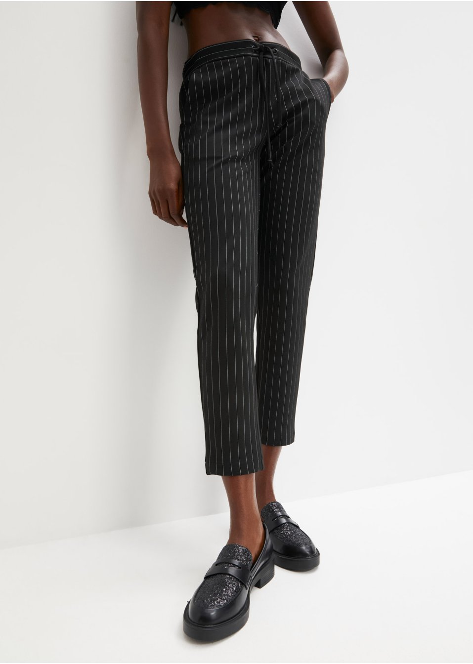 Pantalon taille extensible à fines rayures