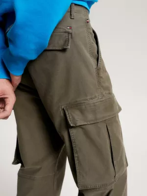 Calças com bolsos cargo tingidas em peça