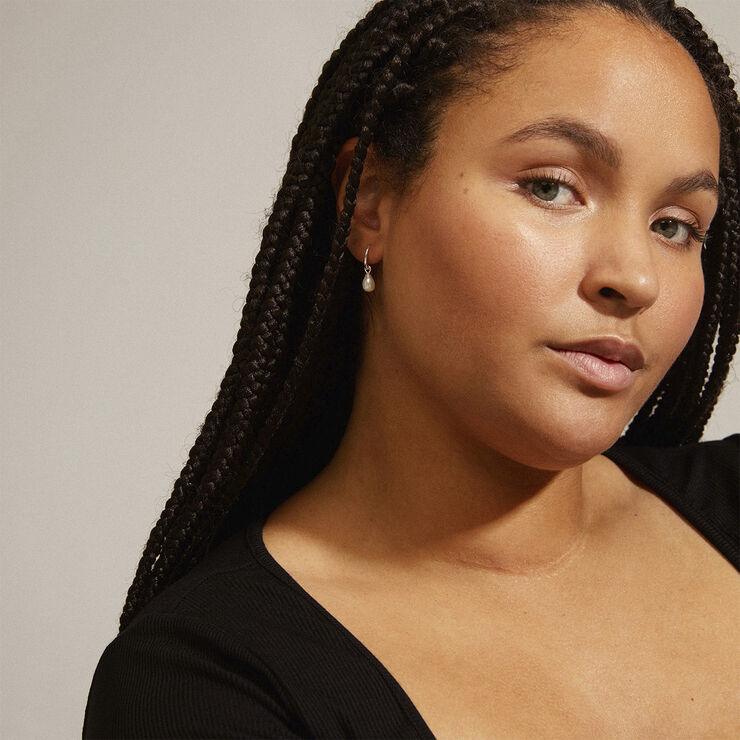 Pilgrim BERTHE recycled pearl hoop earrings silver-plated Sølv