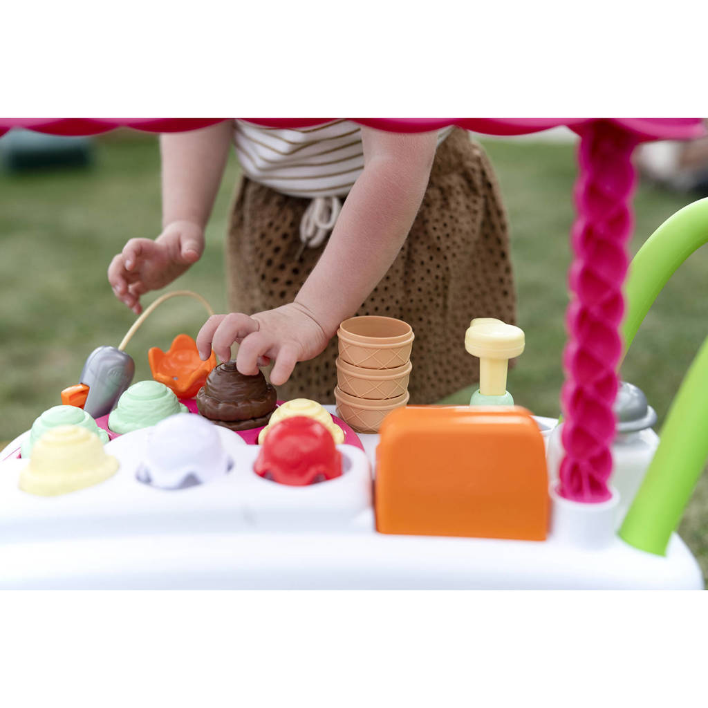 Kinderen vinden het geweldig !Schep & Leer ijscokar