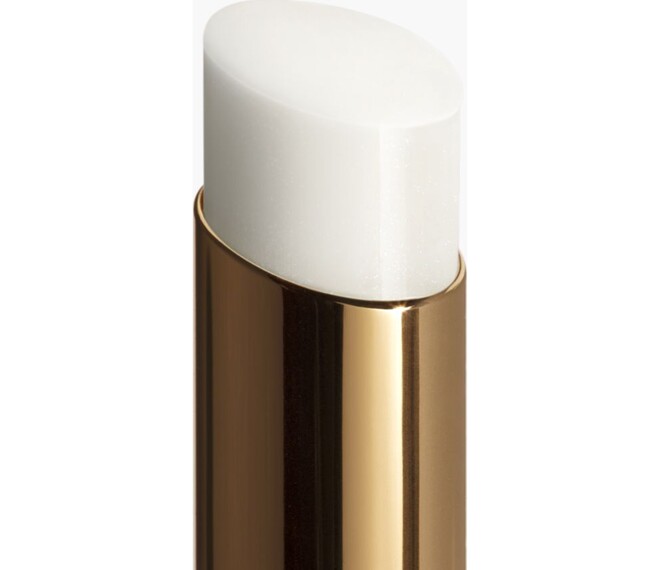 CHANEL ROUGE COCO BAUME – SATINÉ Le baume teinté hydratant embellisseur. Intensité sur mesureCoco Baume Teinte 912
