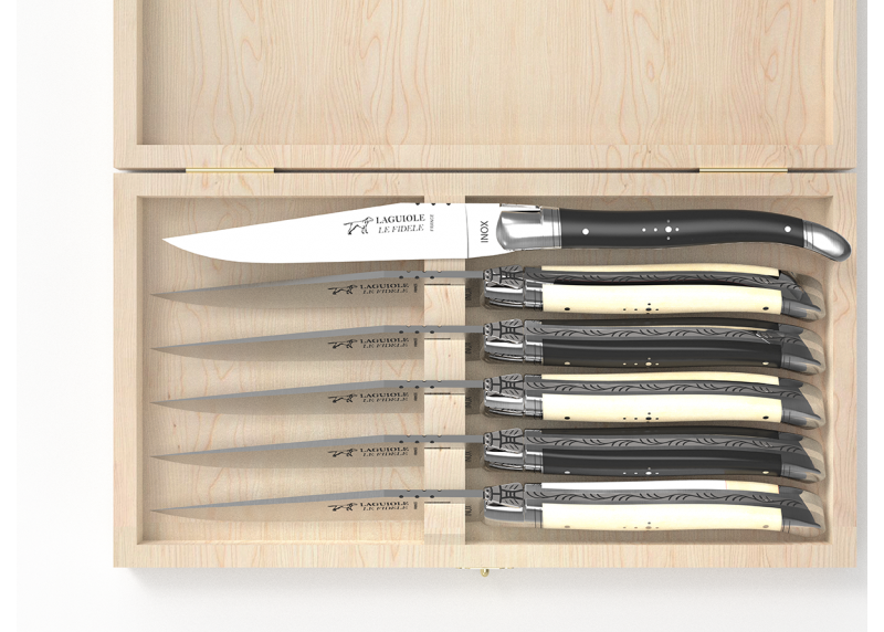 Service de 6 couteaux Laguiole manches en os de bovin et bois d'ébène
