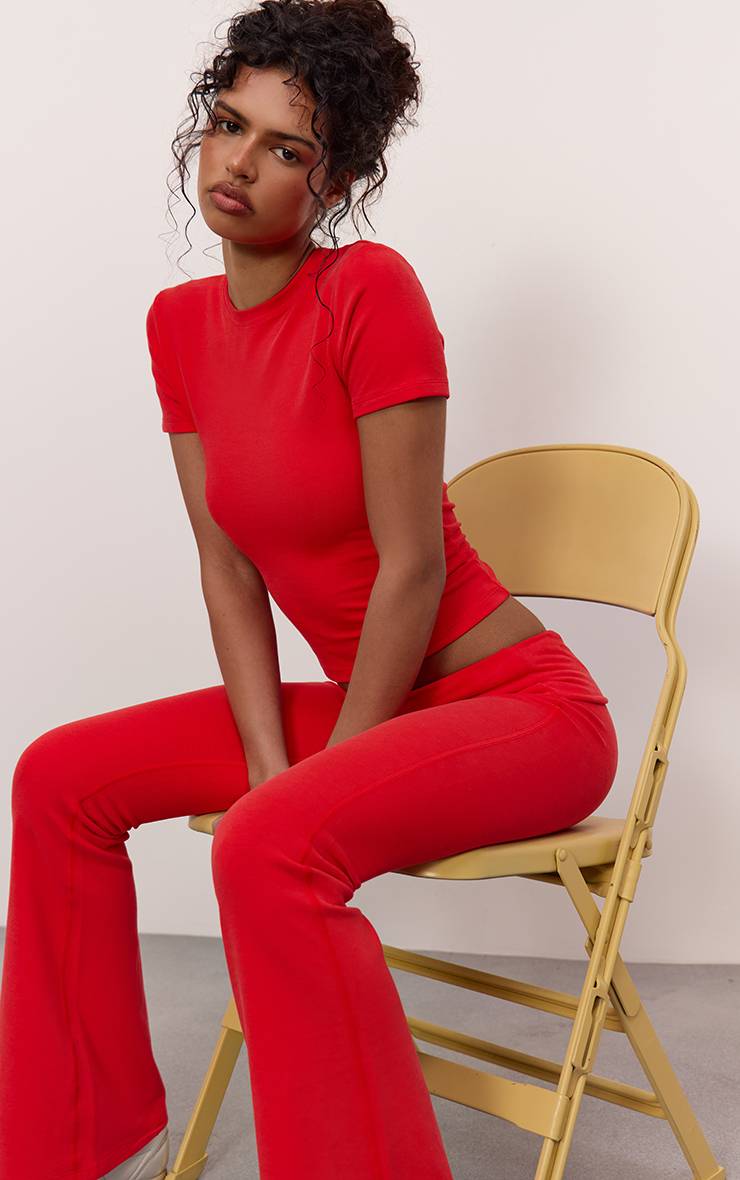 Rouge Haut Ajusté À Manches Courtes En Coton Doux
