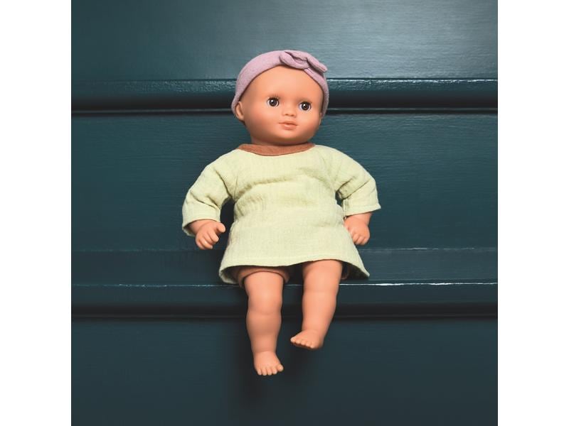 DJECO Puppe Pomea: Pistache 32 cm Weichkörperpuppe mit braunen Schlafaugen