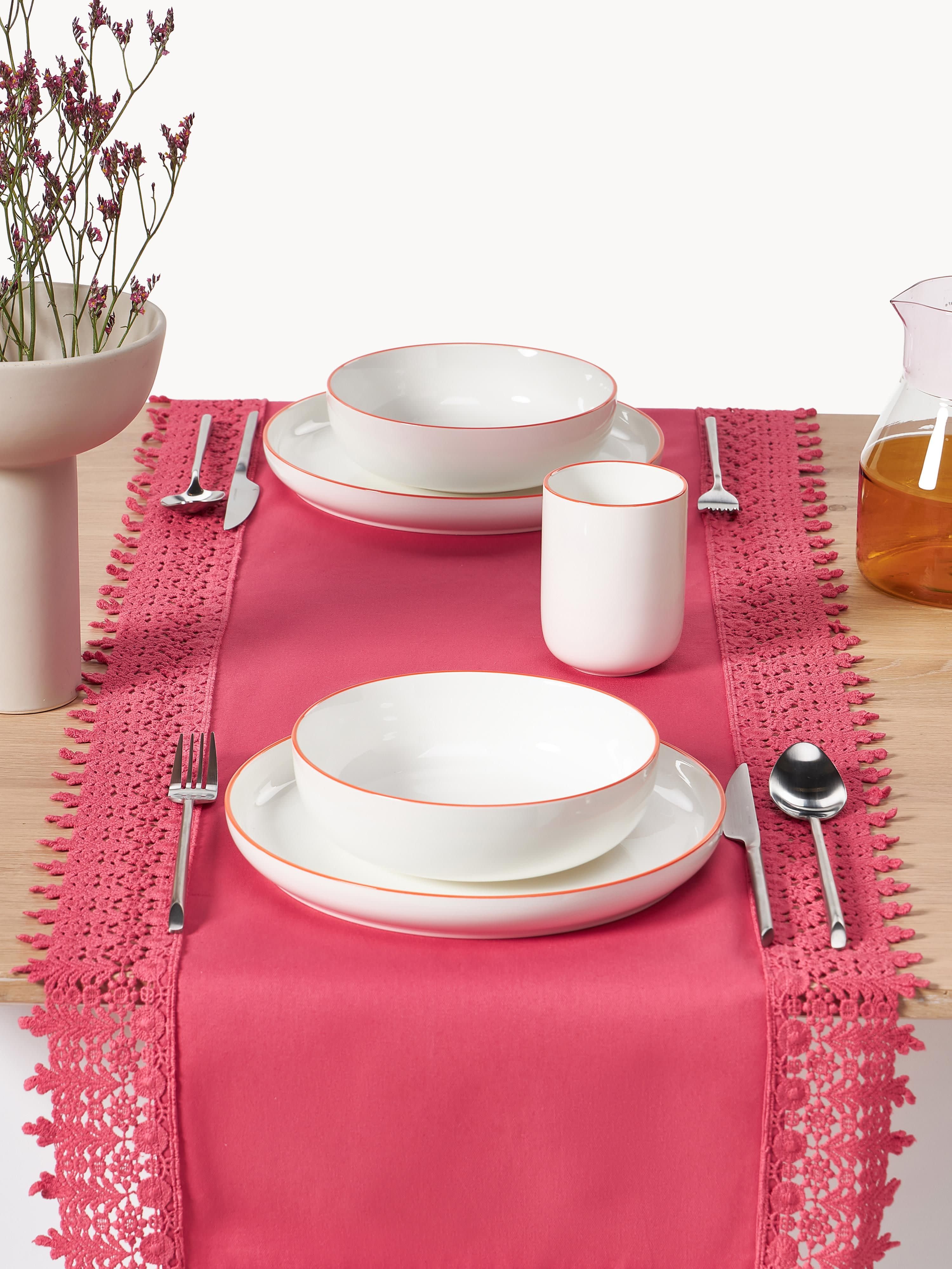 Tafelloper Flavia met kantrand
