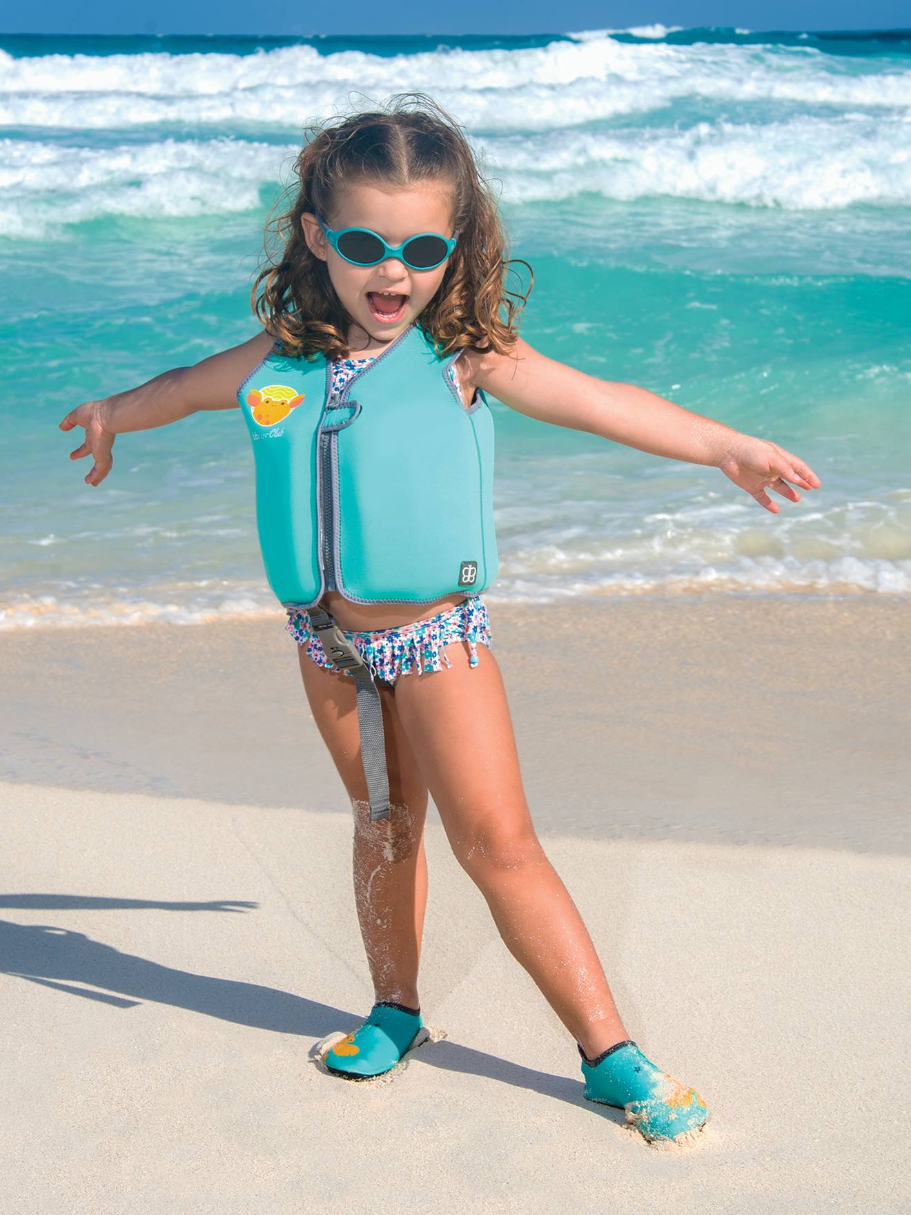 Jaqueta de natação de neoprene para natação em evolução.