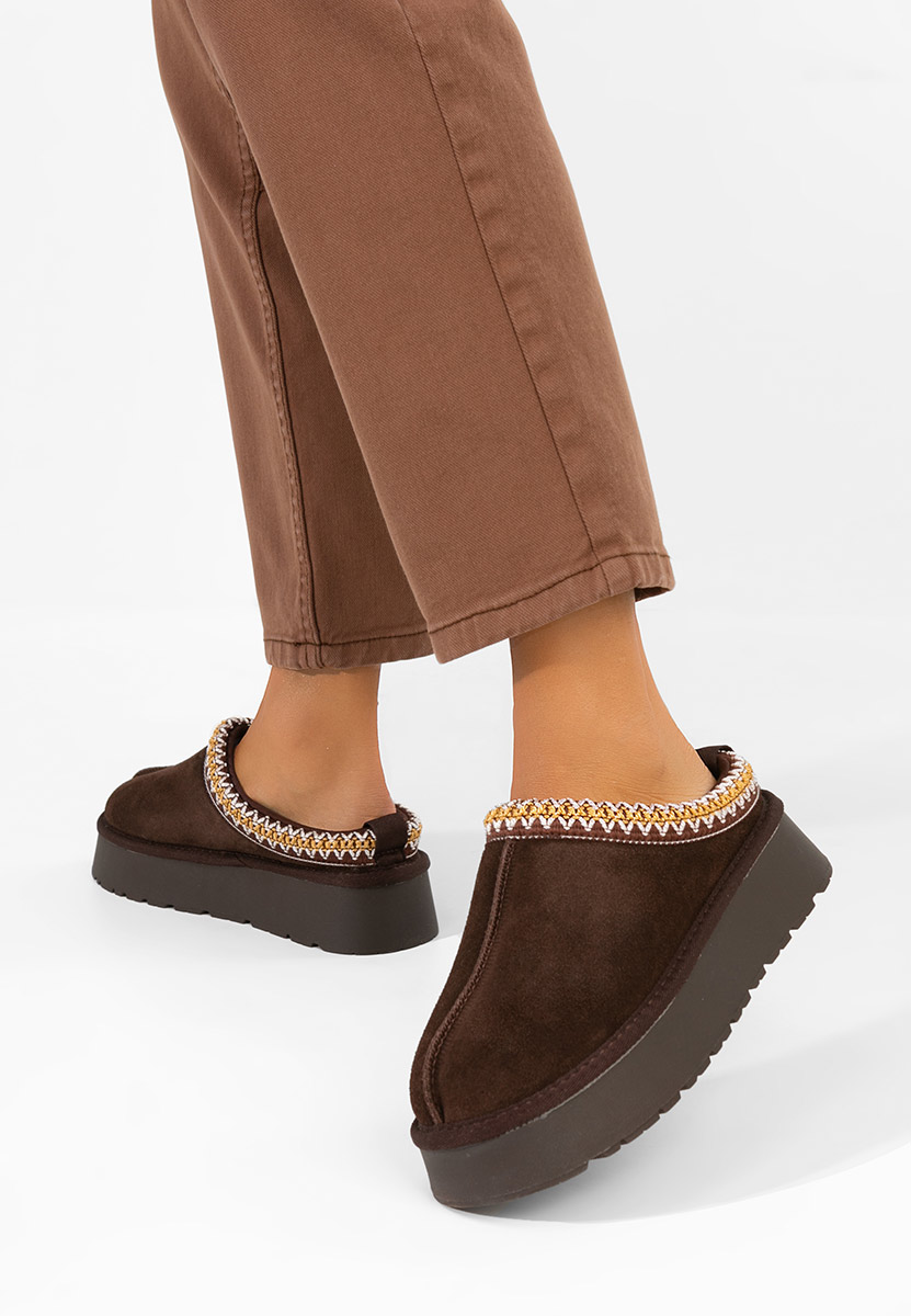 Sabots en cuir naturel bruns Alorra