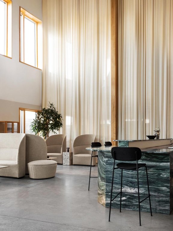 Audo Copenhagen Co Bar barkruk H104,5 zwart essen