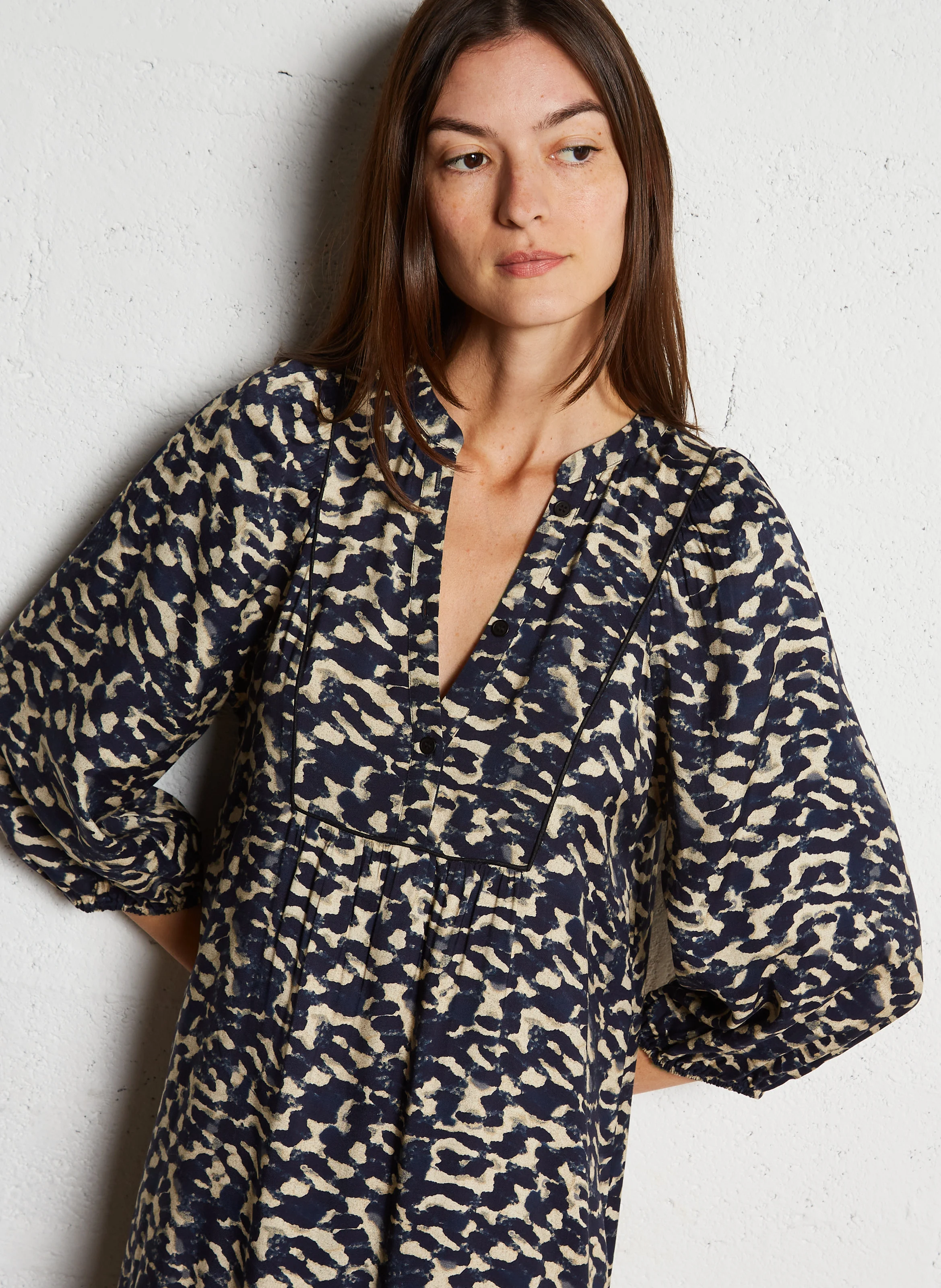 AGATHA - Robe longue droite à col V | Bleu