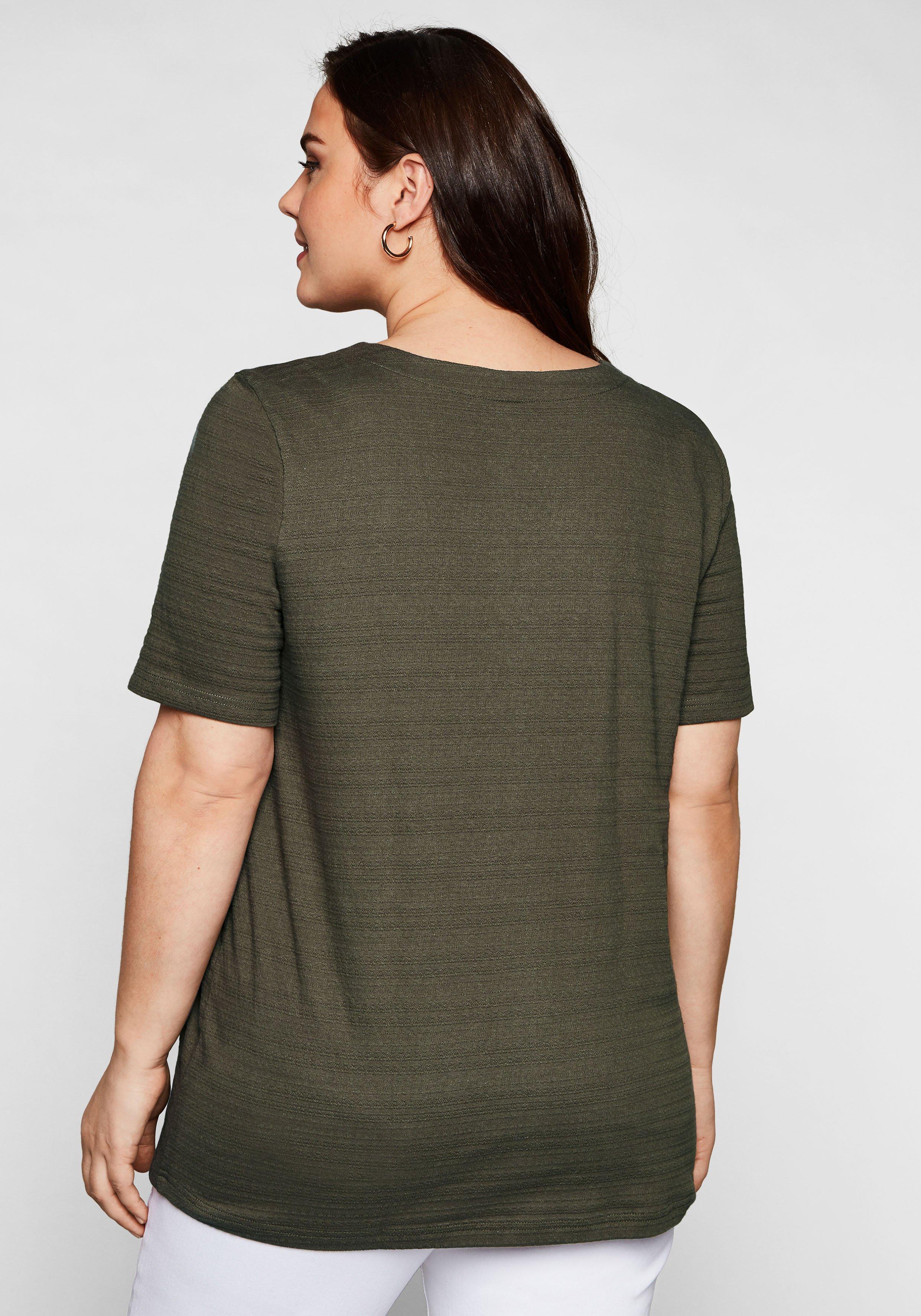 Shirt in Jacquard-Optik, Bindeband am Ausschnitt