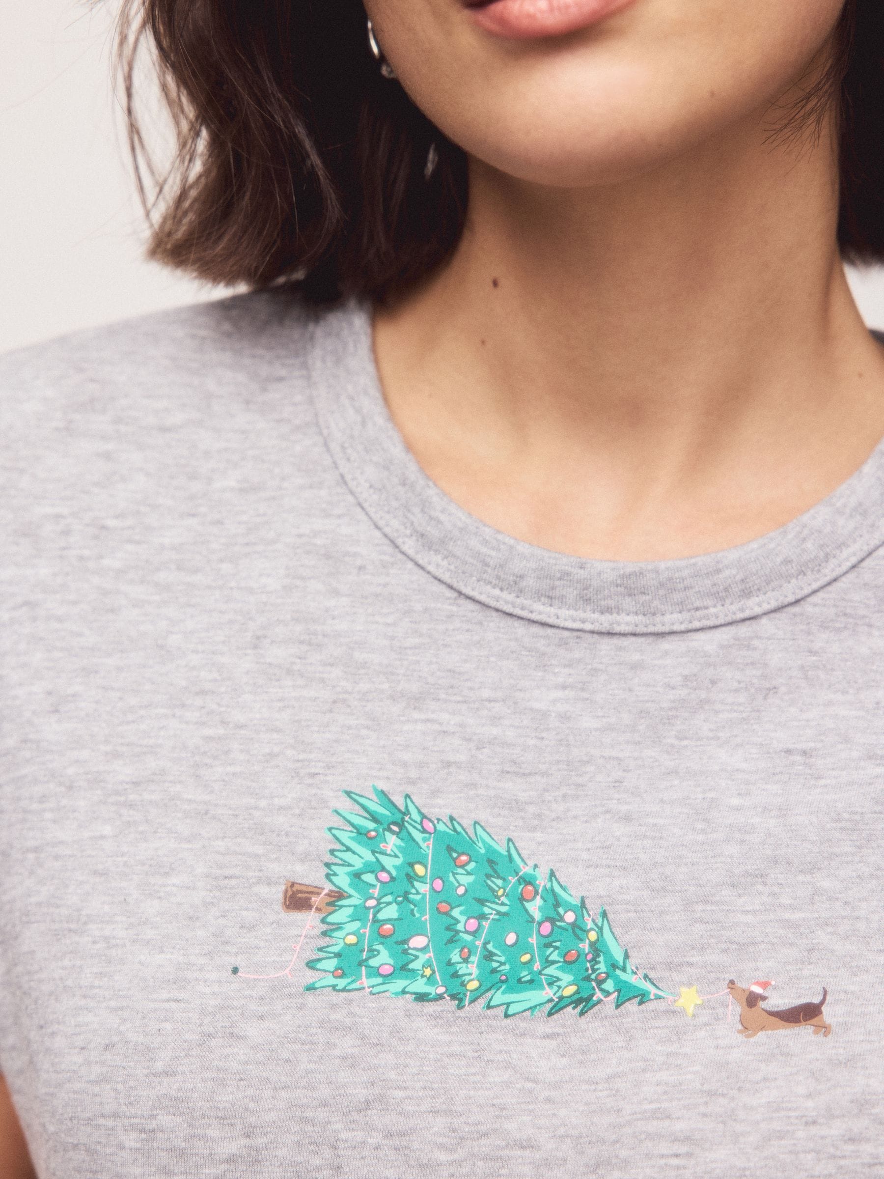 Grey Christmas Graphic Dog - Must-have zuiver katoenen T-shirt met ronde hals en korte mouwen