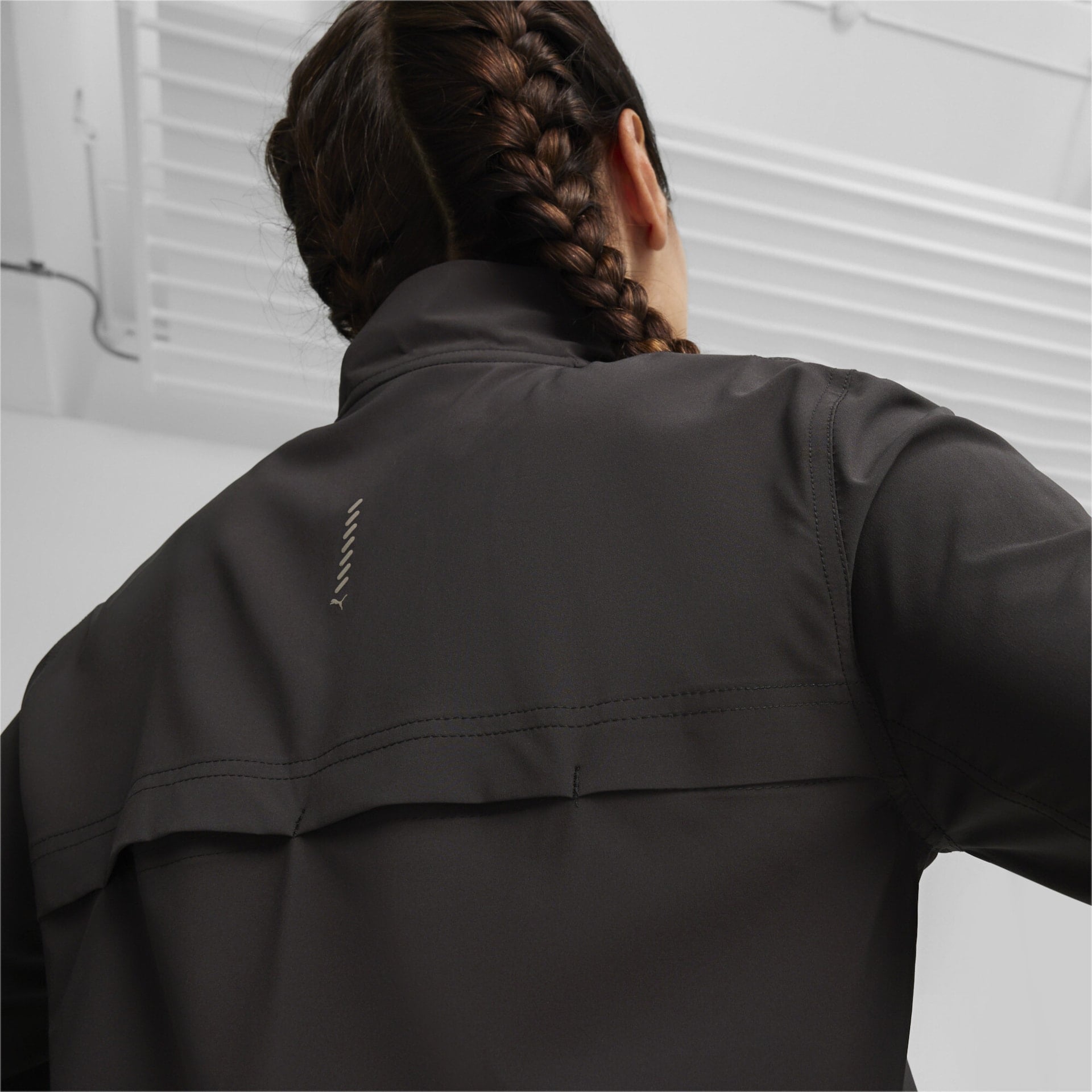 Puma Run Evolve Woven Jacket, Dame<br>Løpejakke med en fantastisk bevegelsesfrihet!