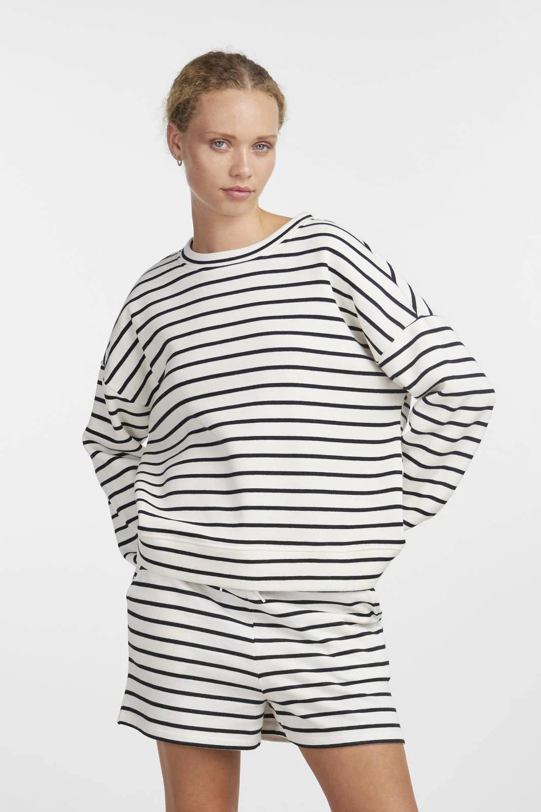 PIECES loungeshort PCCHILLI wit/zwart