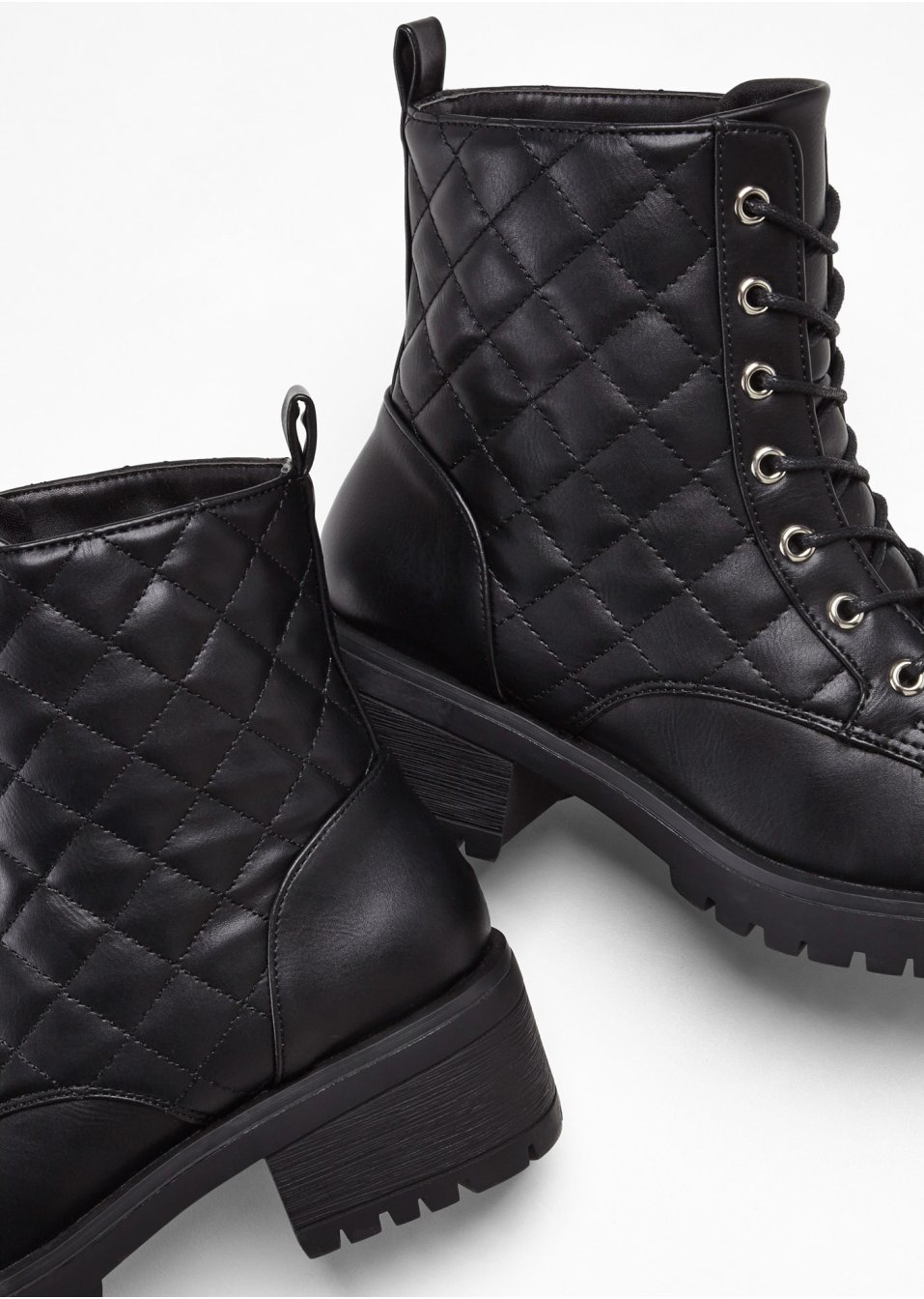 Boots à lacets