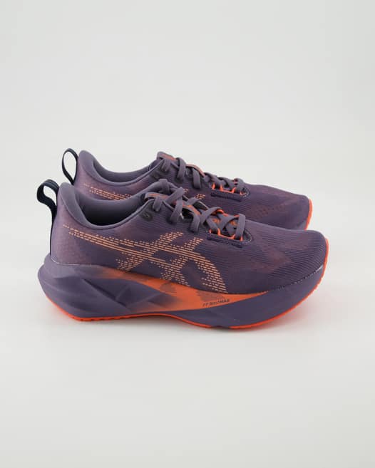Asics Novablast 5 Sportschuhe in Lila
