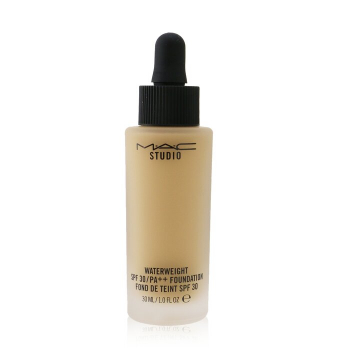 MAC Studio Waterweight Foundation SPF 30