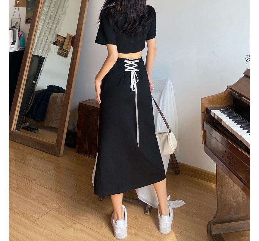 Sugarcoat - Midi-jurk met korte mouwen, kraag en letters, split