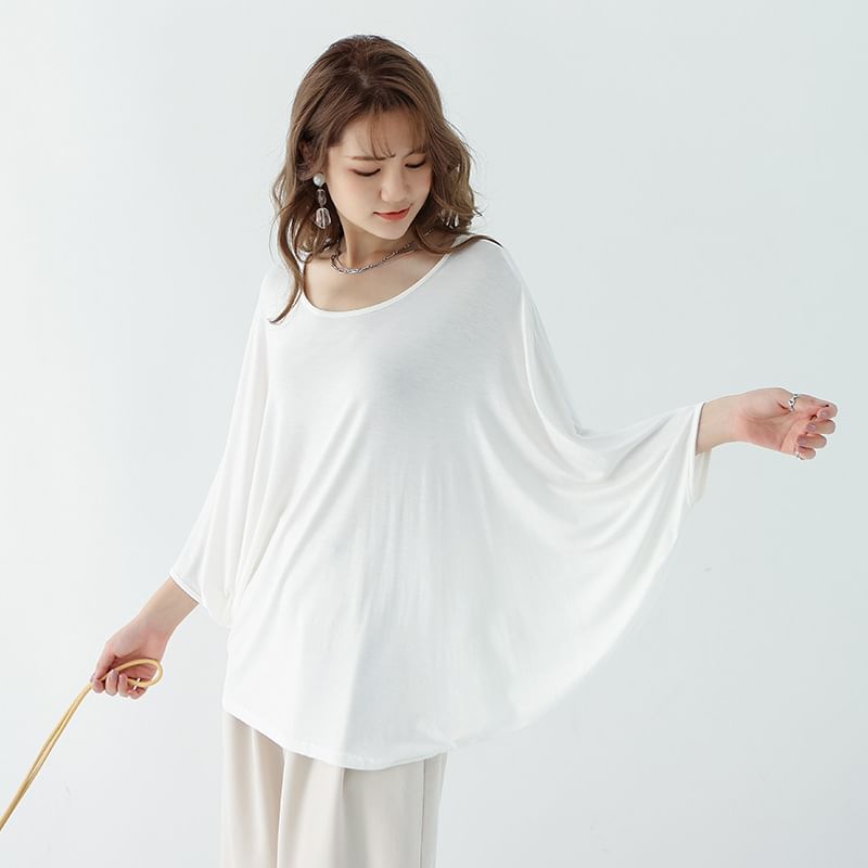 BOSAI - Vleermuismouwen ronde hals effen T-shirt