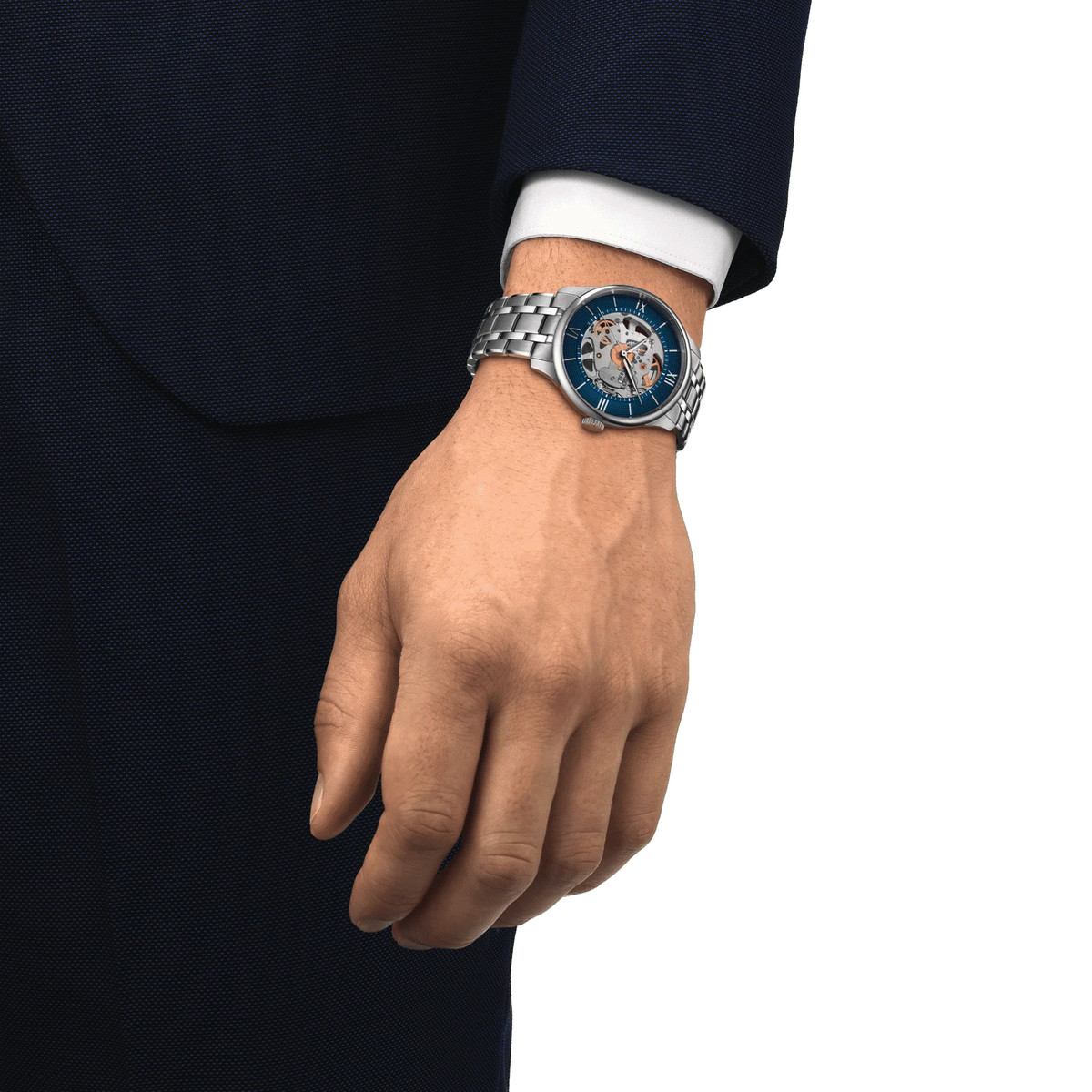 Montre TISSOT T-classic homme automatique, bracelet cuir noir