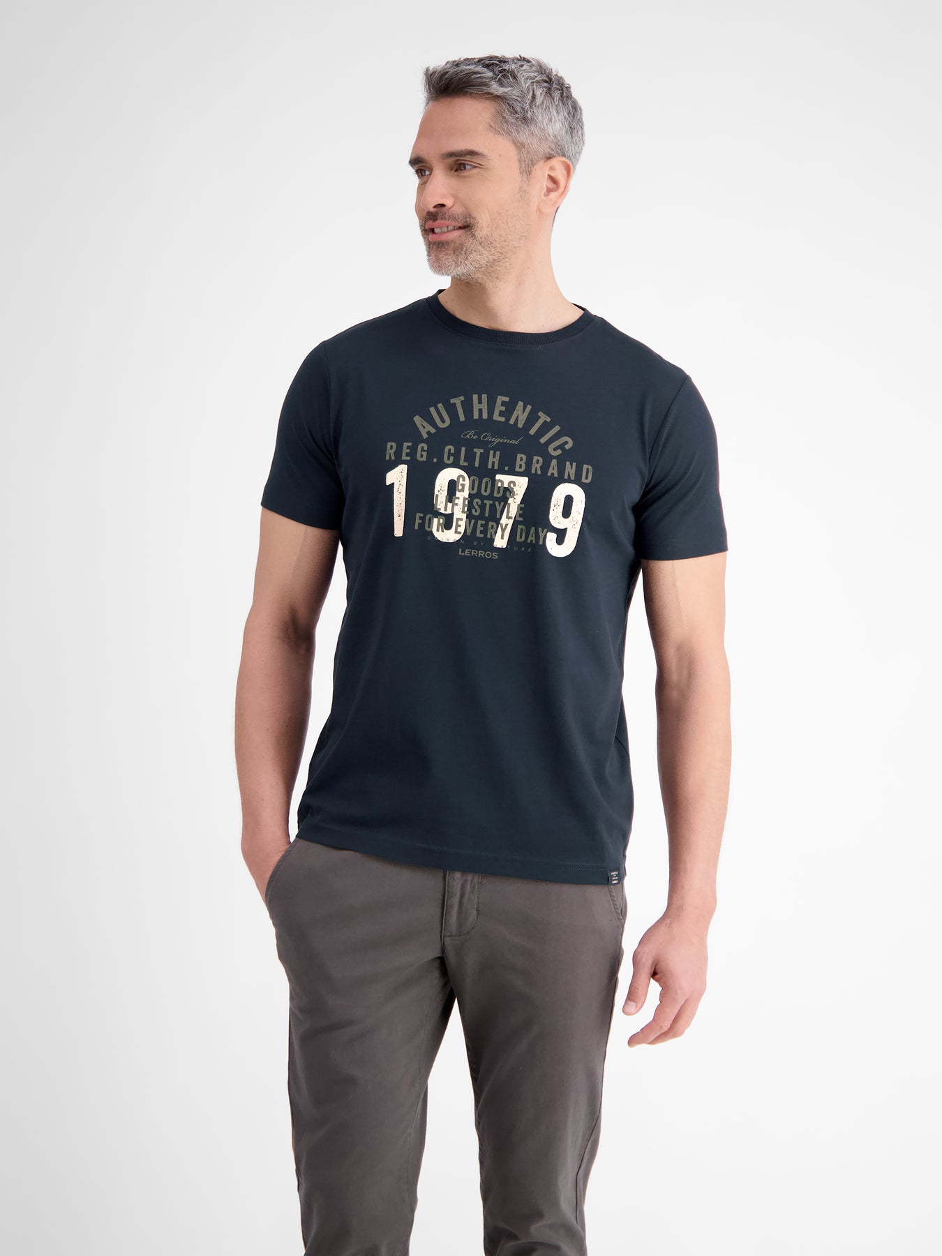Unifarbenes T-Shirt mit Print