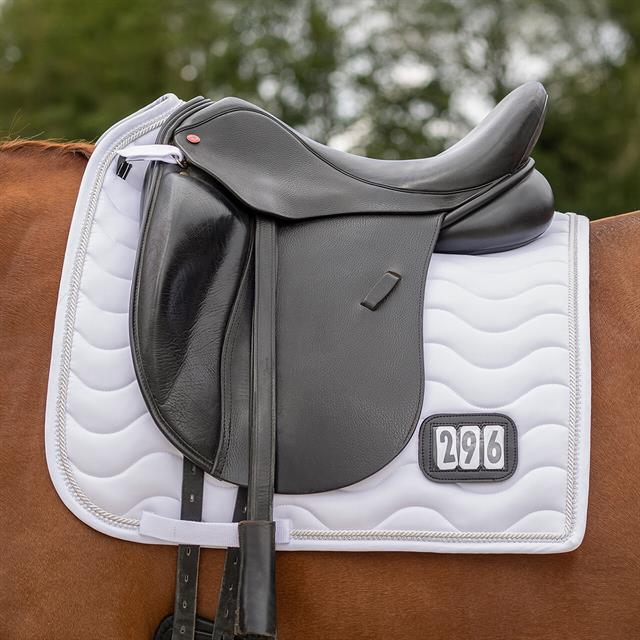 Zadeldek QHP Nummer Dressuur Wit