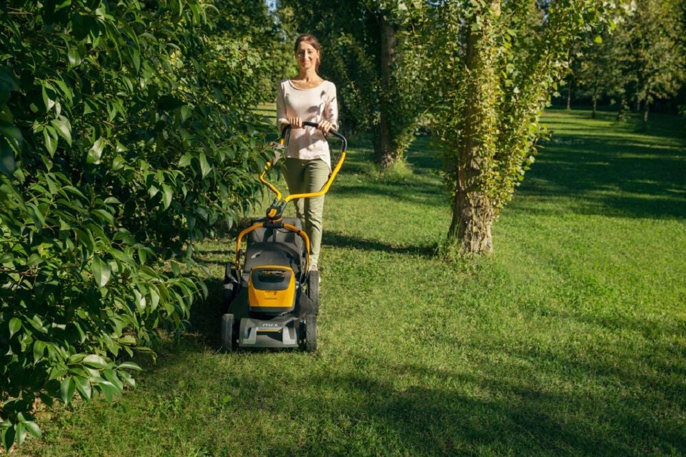 STIGA Collector 543e Kit - Accu grasmaaier incl accu en lader - 400 m2