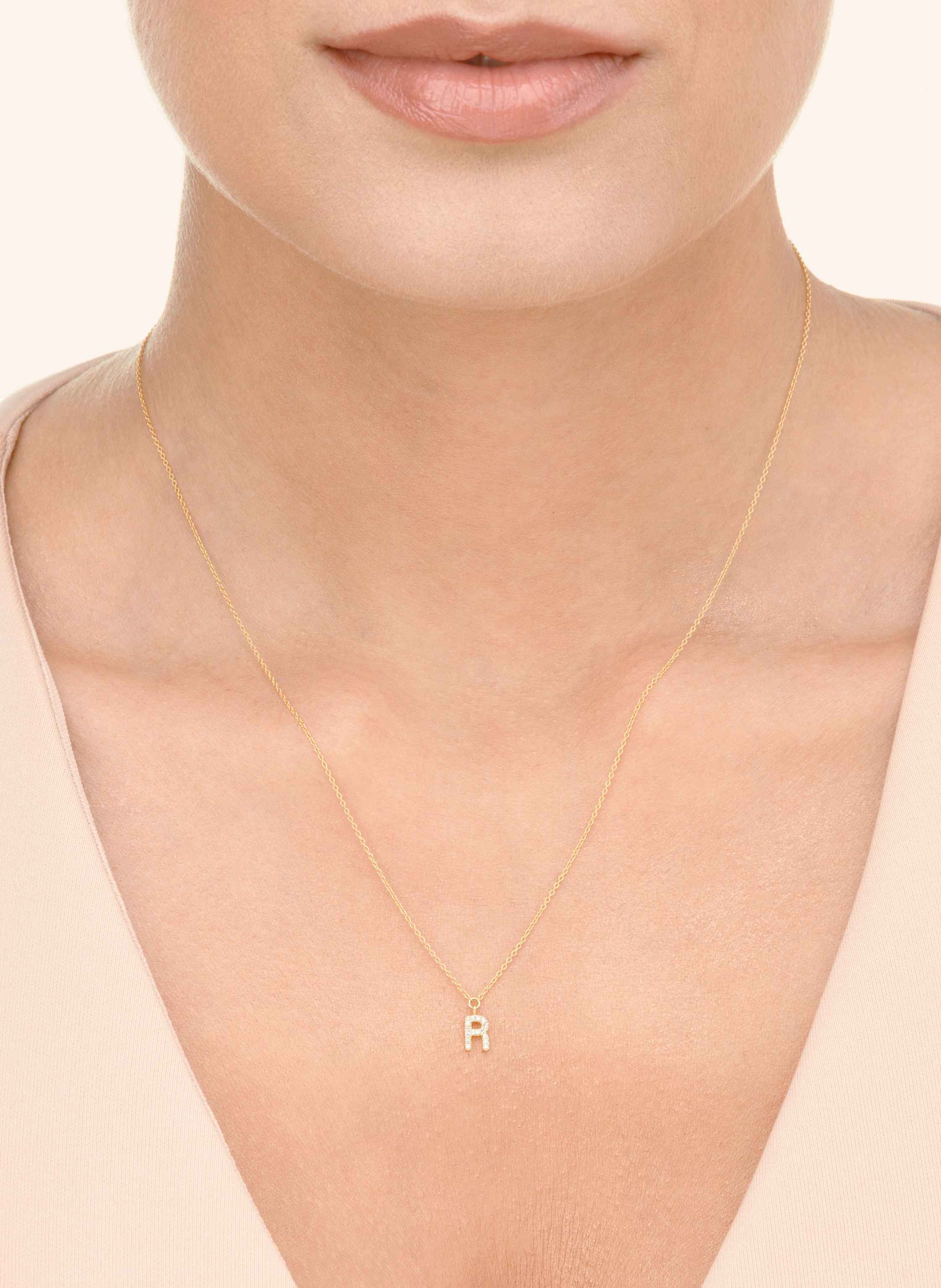 Leaf INITIALIEN Halskette „R“ aus 14 Karat Gelbgold mit Diamanten