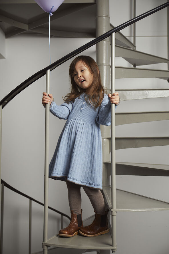 Copenhagen Colors MERINO POLO DRESS Dusty blue/natur