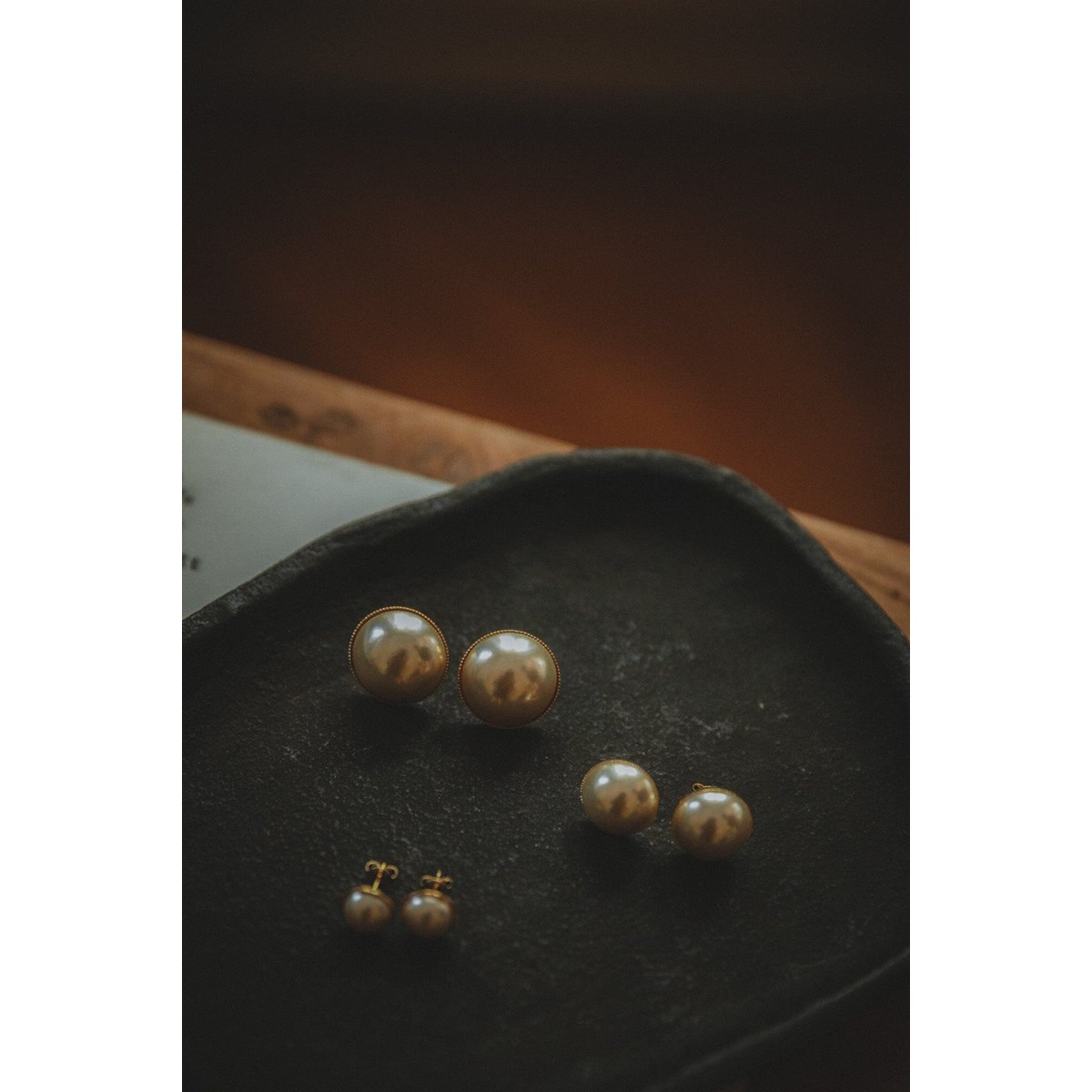 maxi boucles d'oreilles puces perles doré à l'or fin - NÉLYA
