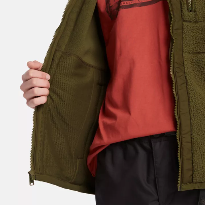 Fleece de pelo alto para homens na cor verde.
