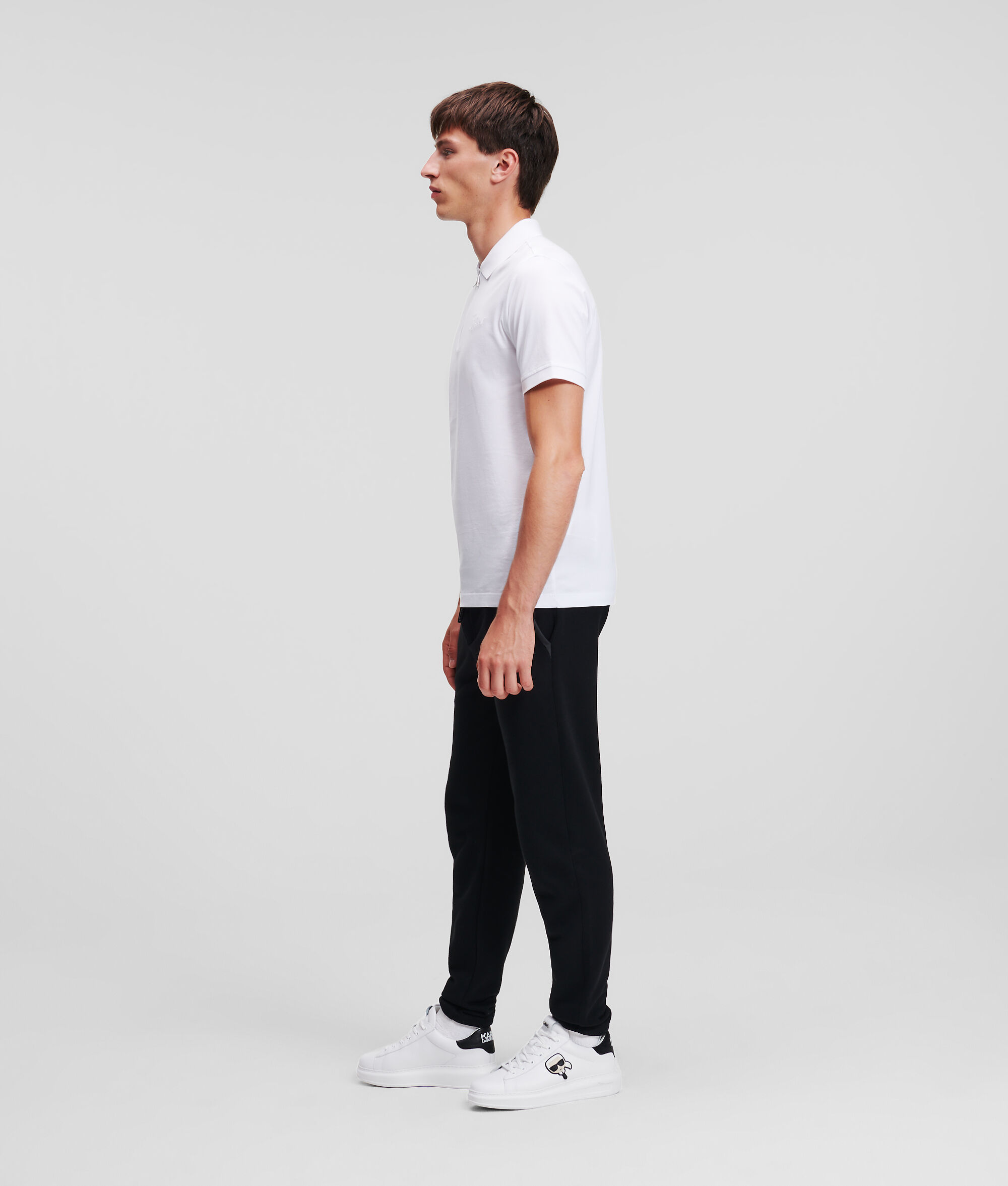 Polo avec fermeture zippée