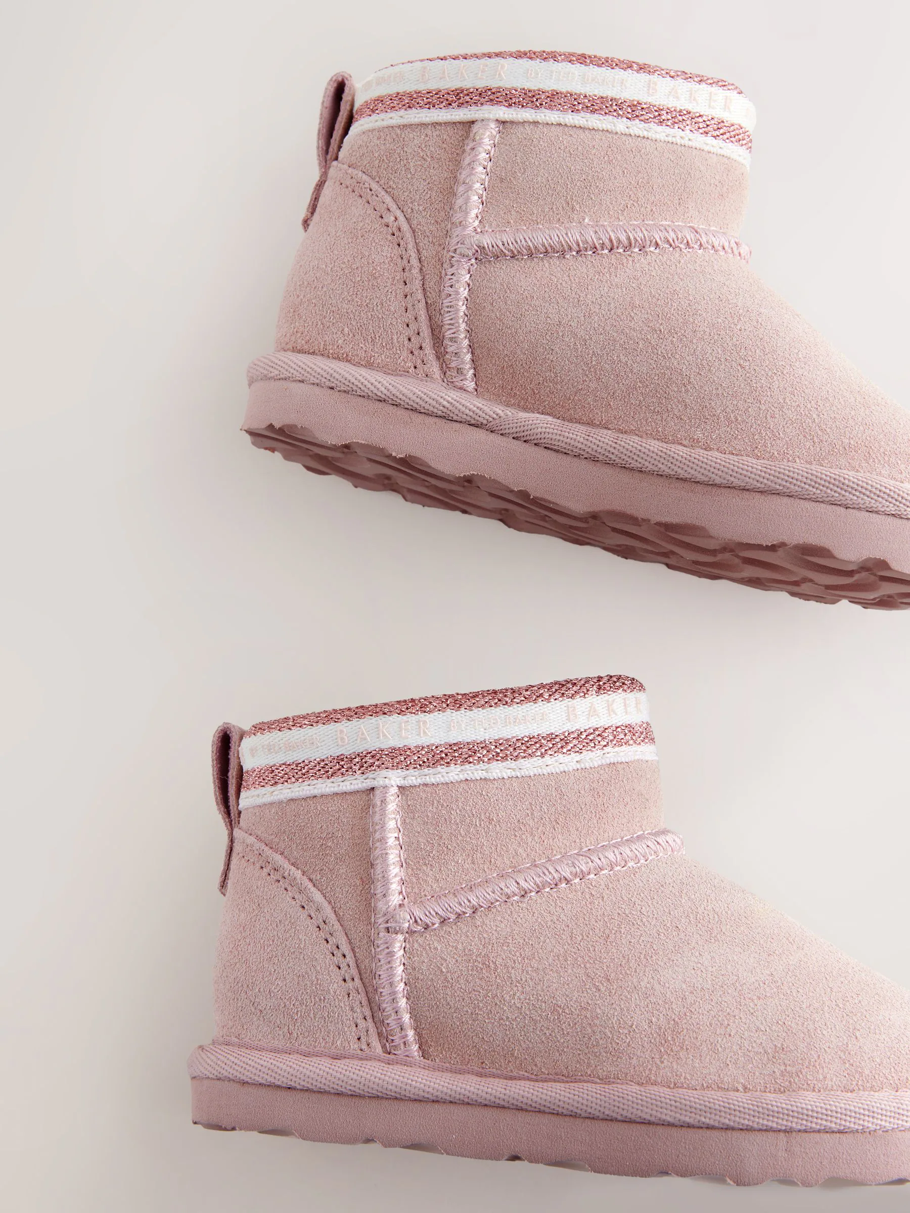 Roze - Baker by Ted Baker Girls Water Repellent Cosy Suede Branded Tape Boots