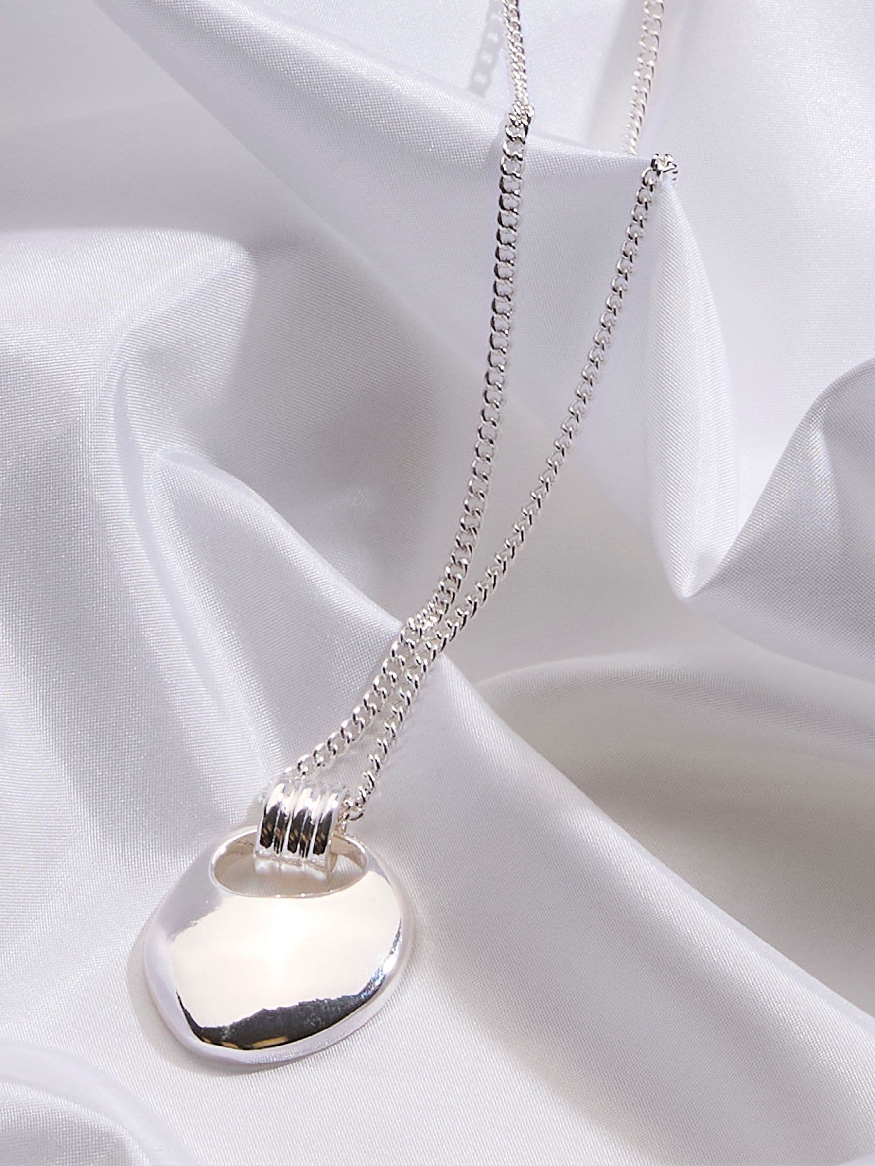 FatFace Pendant Necklace