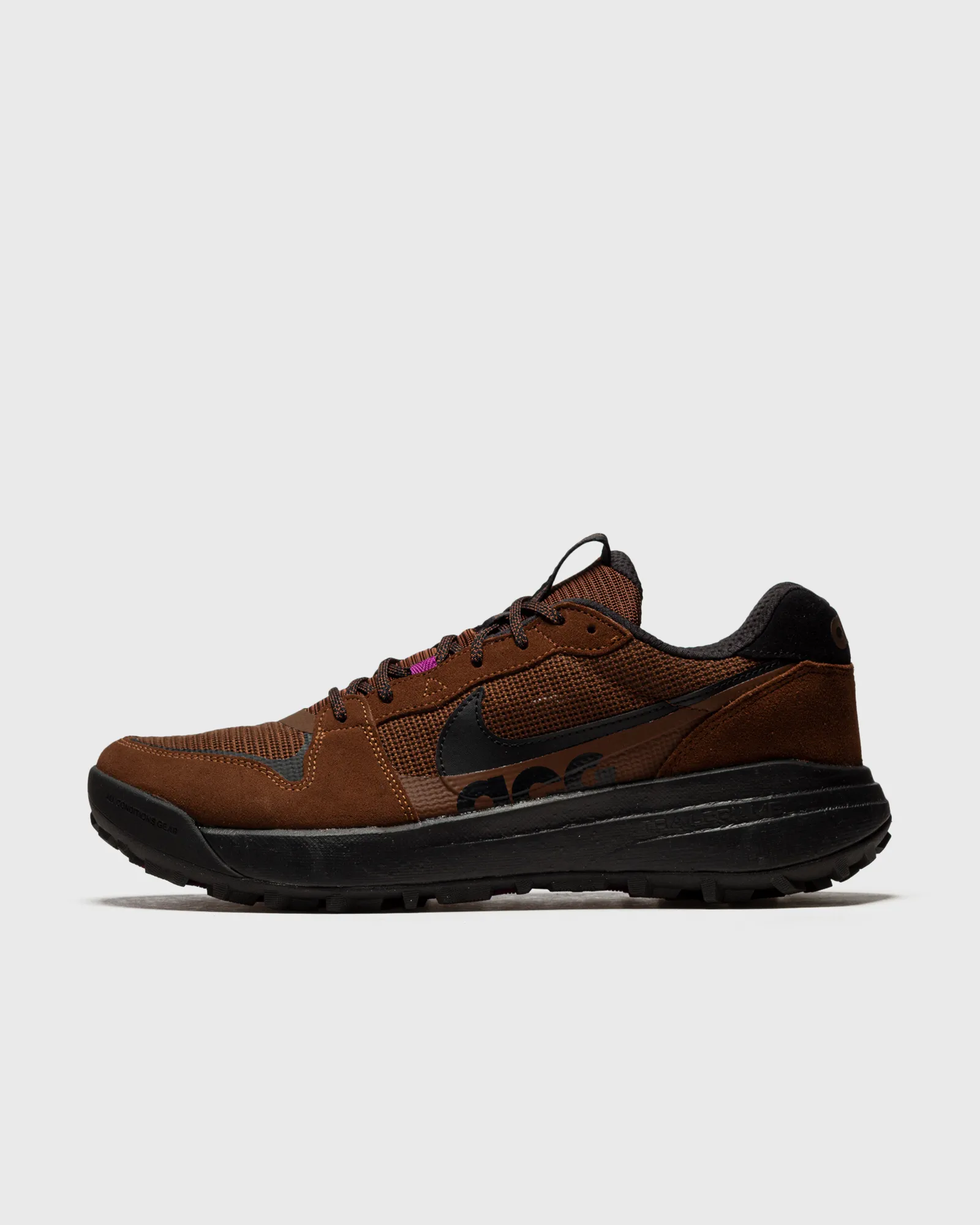 Nike ACG Lowcate