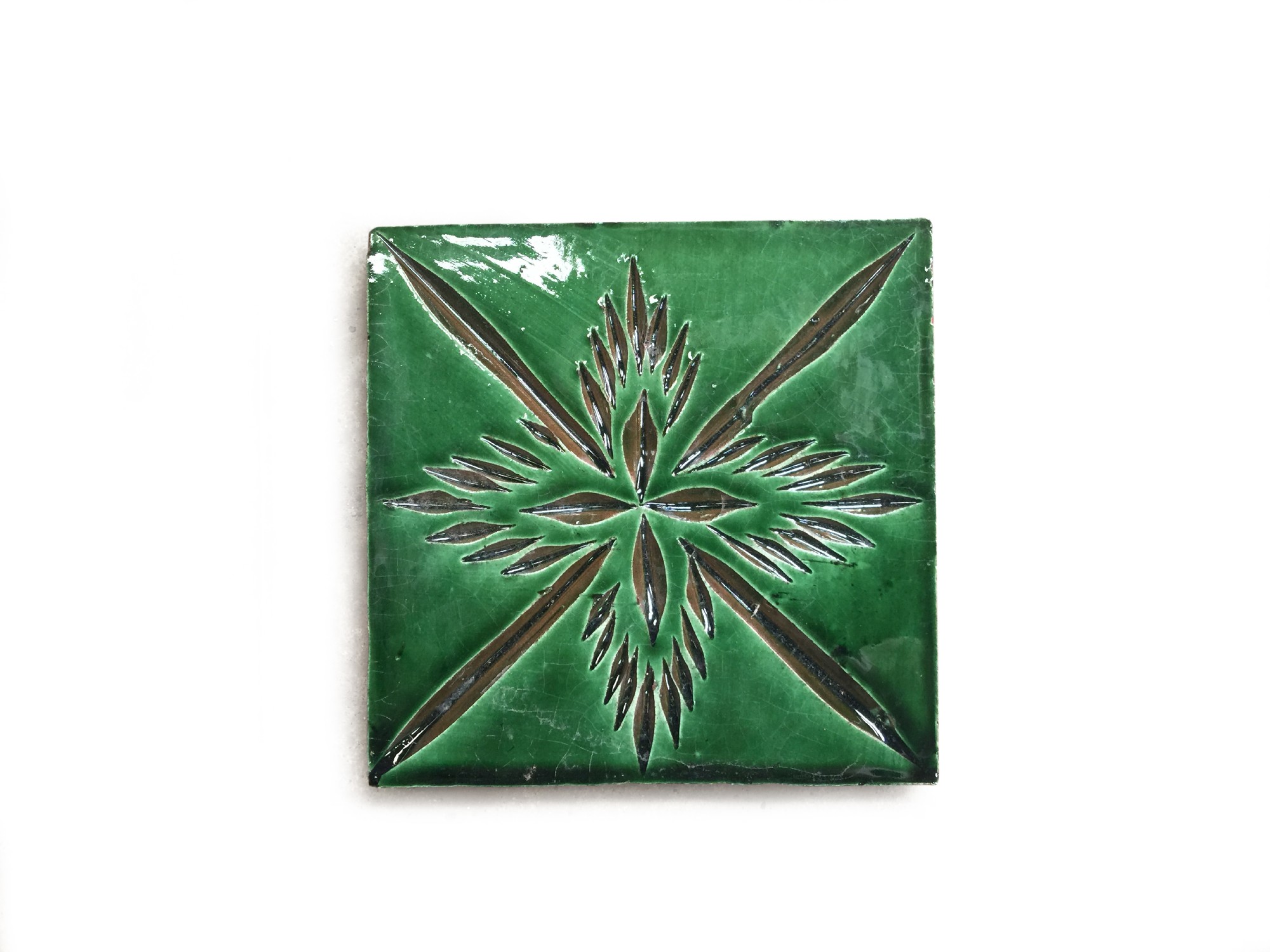 Kachel 'sapin vert', grün, T 10 cm, B 10 cm, H 1 cm von fischer's lagerhaus