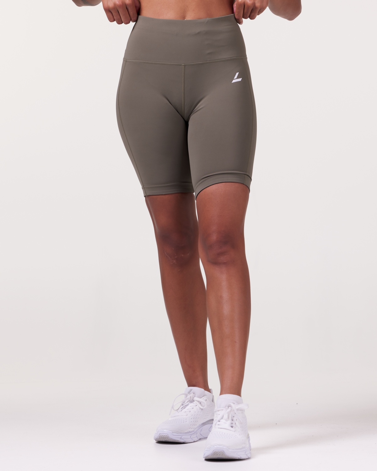 LEVITY Magnify Scrunch Biker Shorts 2.0 Green Olive