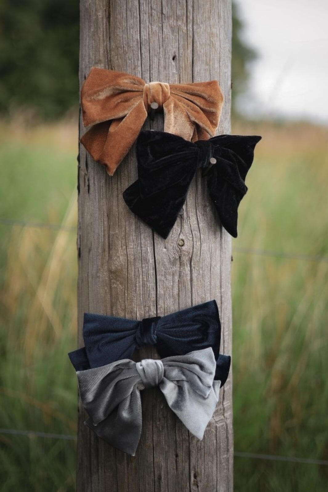 Black Colour Bccorinne Big Bow Barette Hair Clip frappe