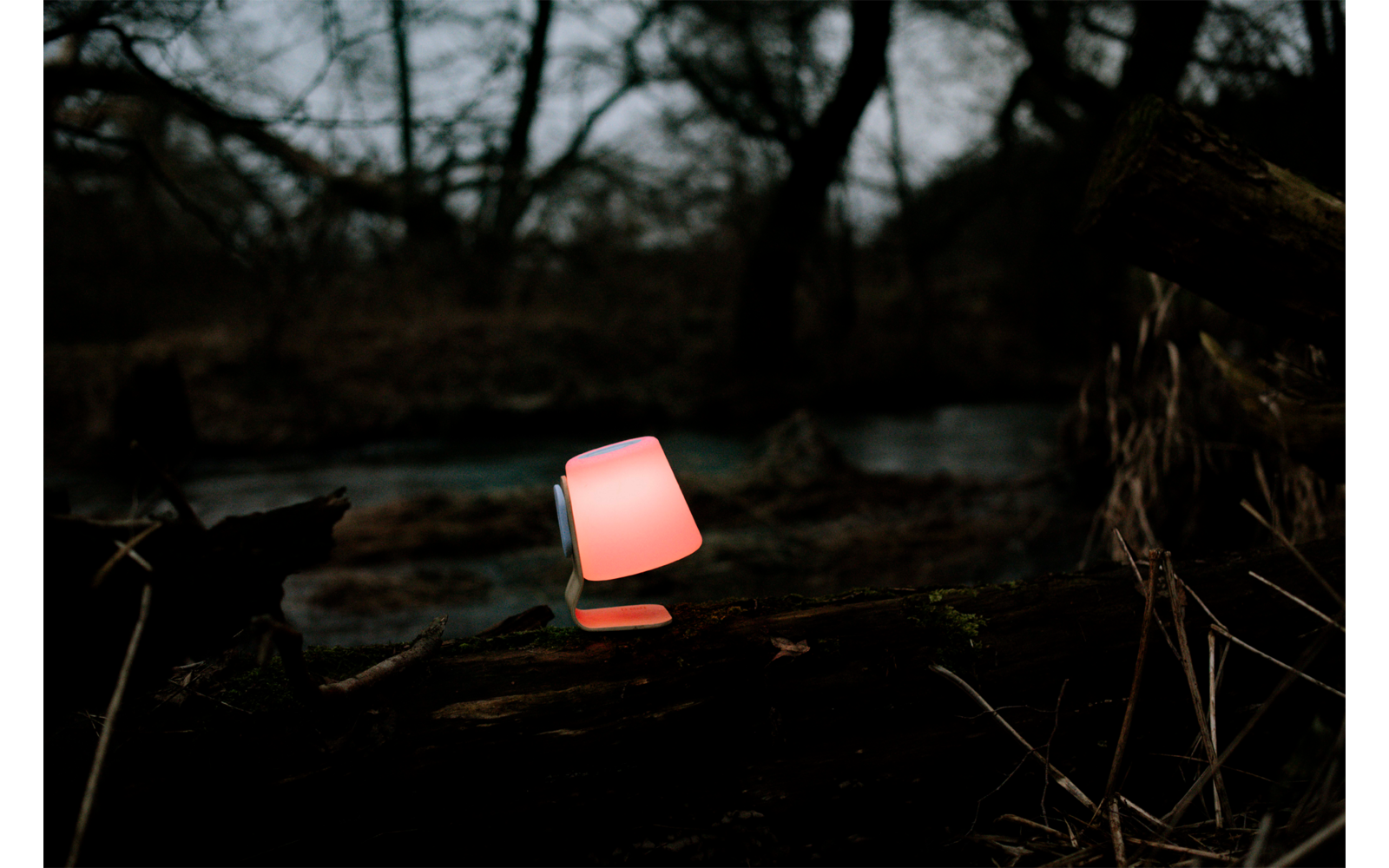 Rebel Outdoor Tischlampe mit Bluetoothlautsprecher und Akku