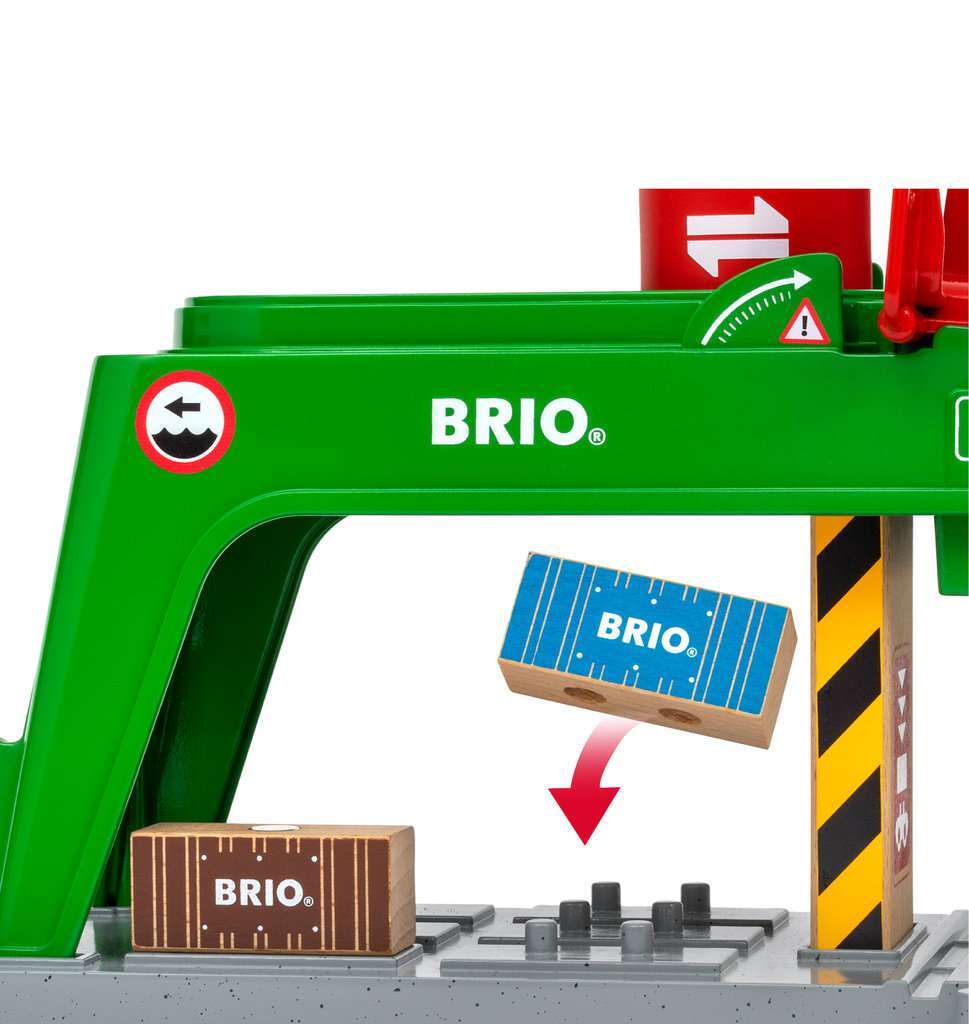 BRIO Spiel Bahn Verlade-Terminal