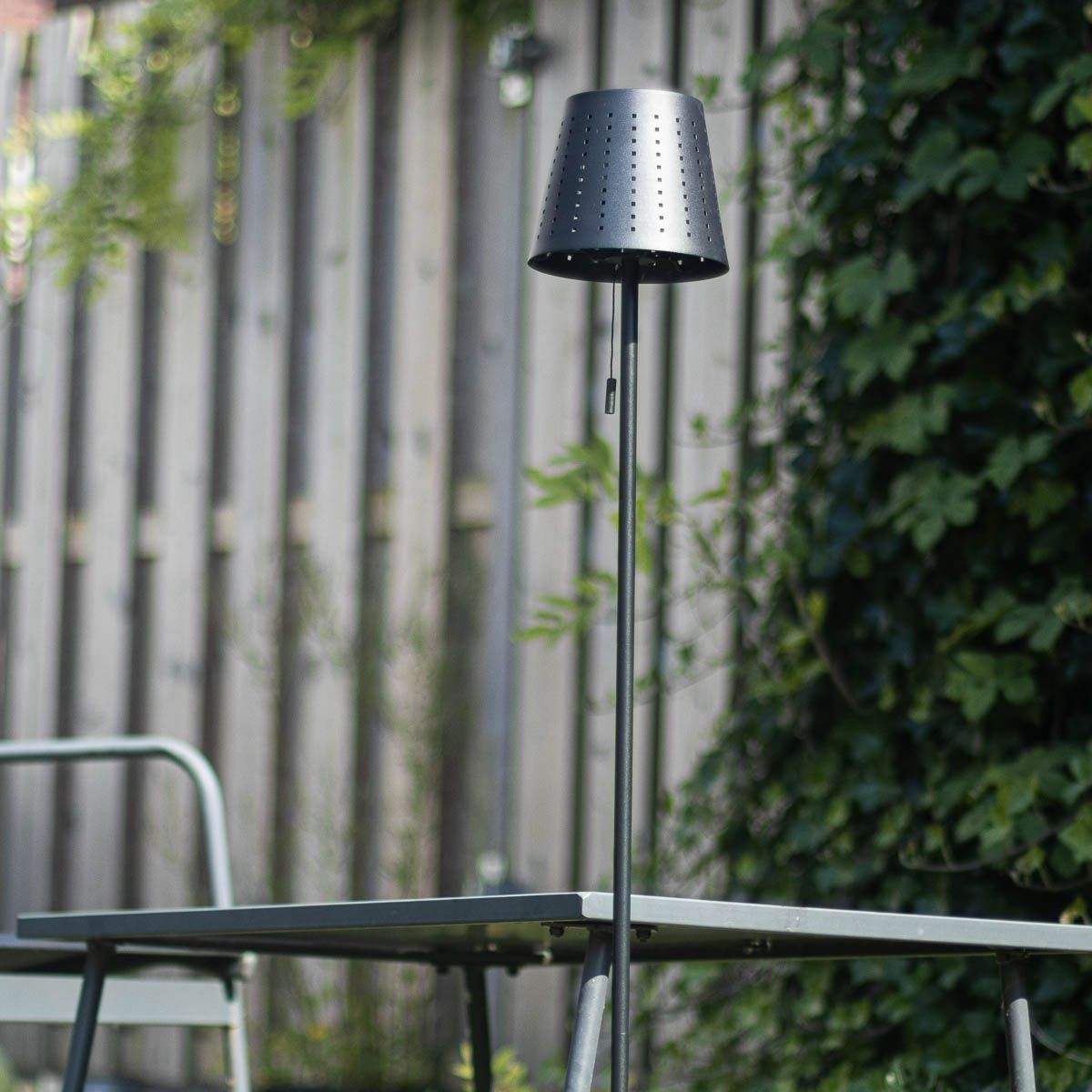 Buiten vloerlamp zwart incl. LED 3-staps dimbaar op solar - Ferre