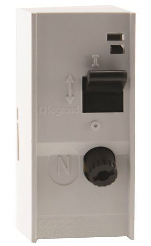 Coupe-circuit domestique PAC unipolaire + neutre Legrand