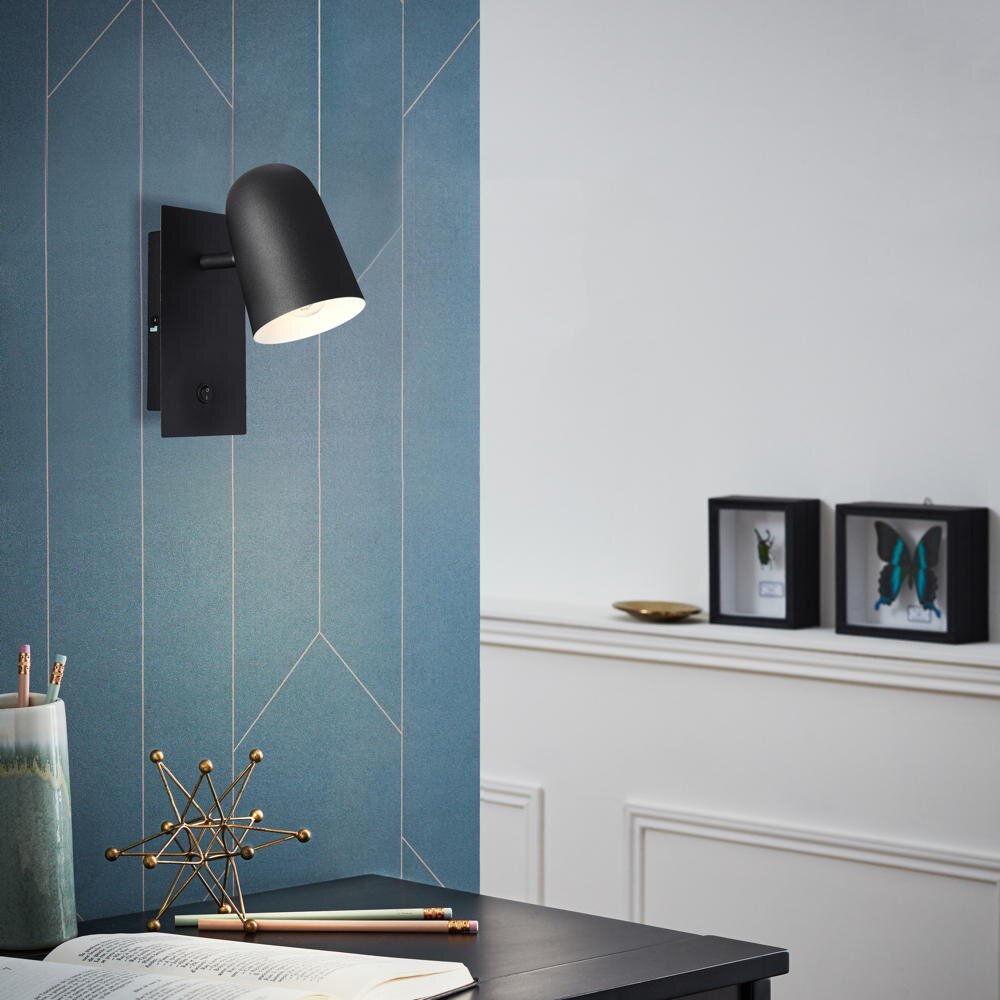 Ayr wandlamp in matzwart E14