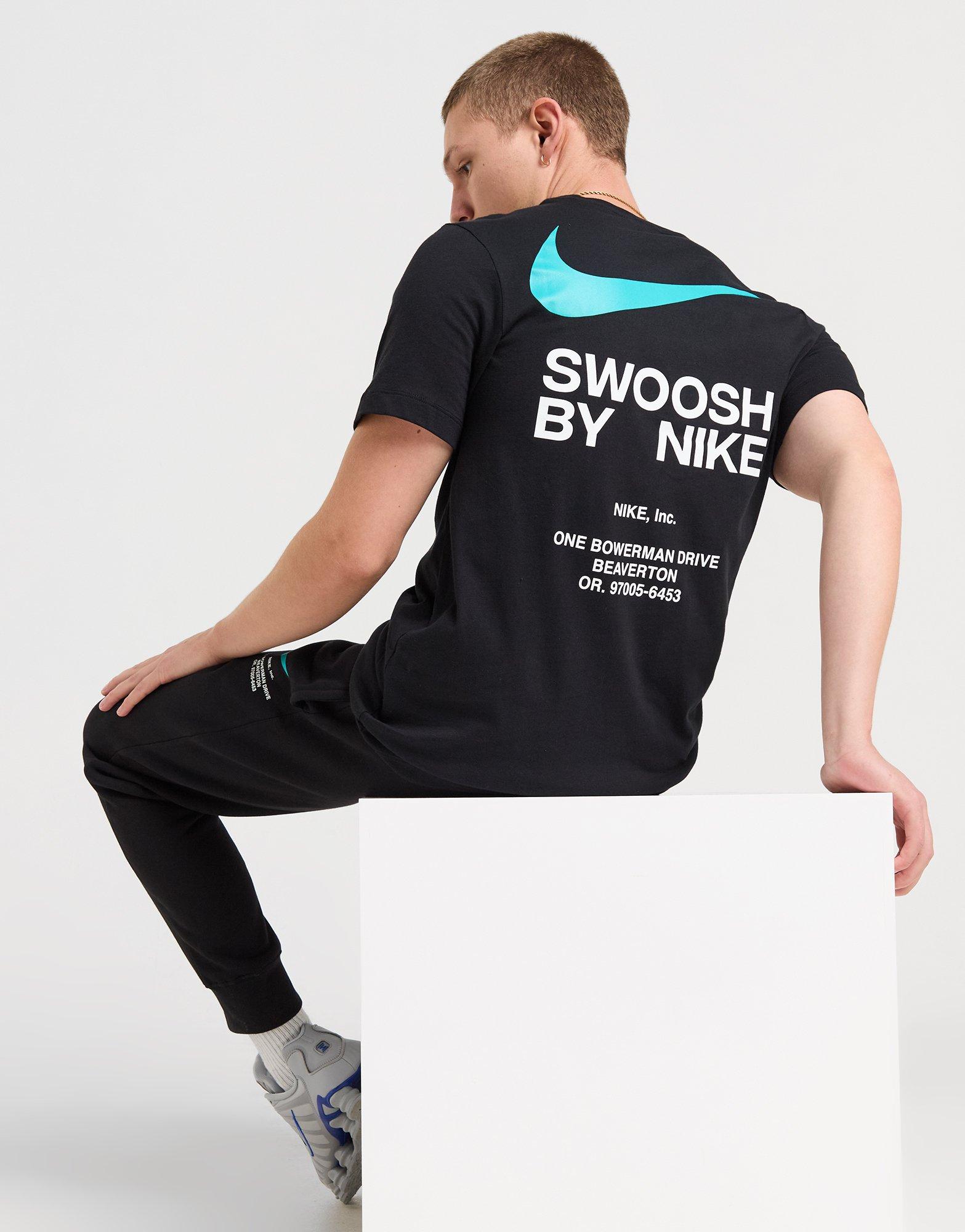 Nike T-Shirt Swoosh